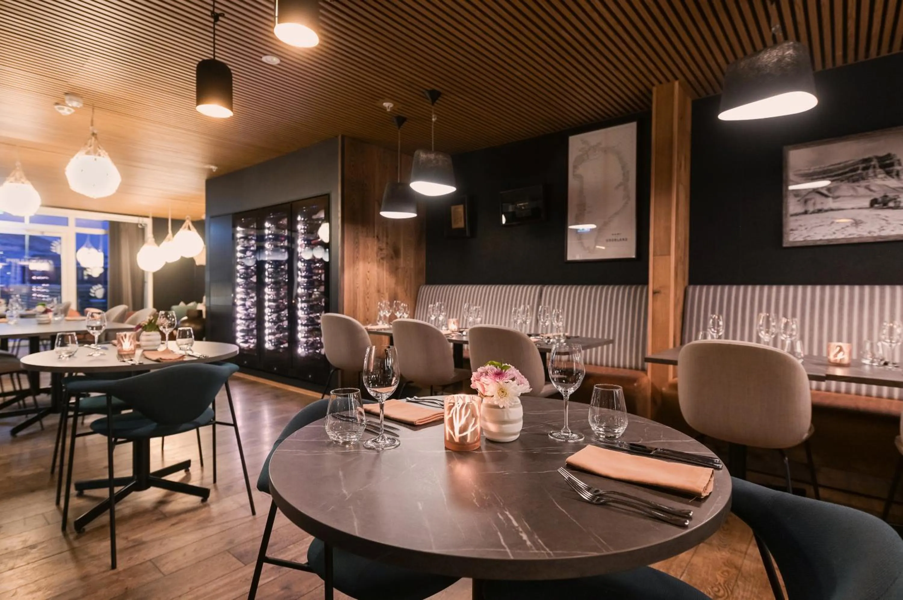 Restaurant/places to eat in Svalbard Hotell | Polfareren