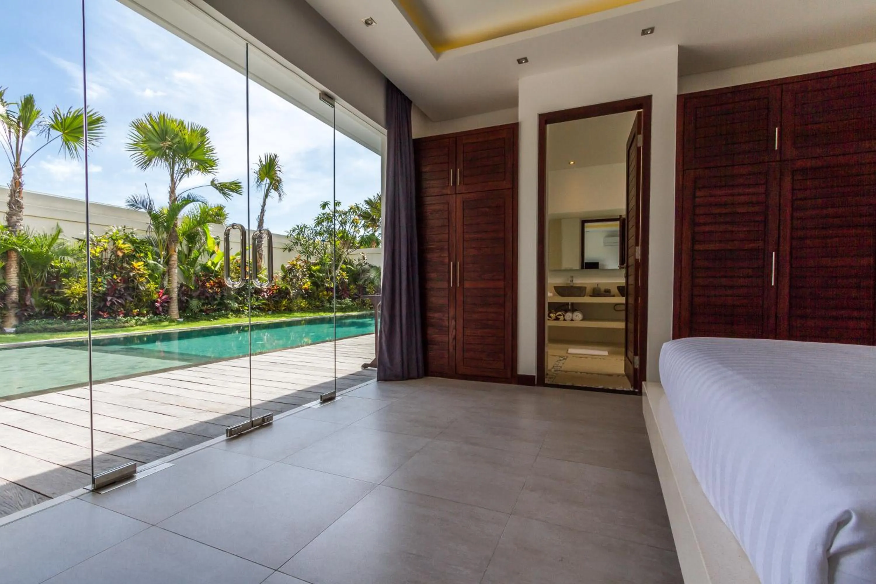 Bed in Villa Juna - Beautiful 3 Bedroom in Seminyak