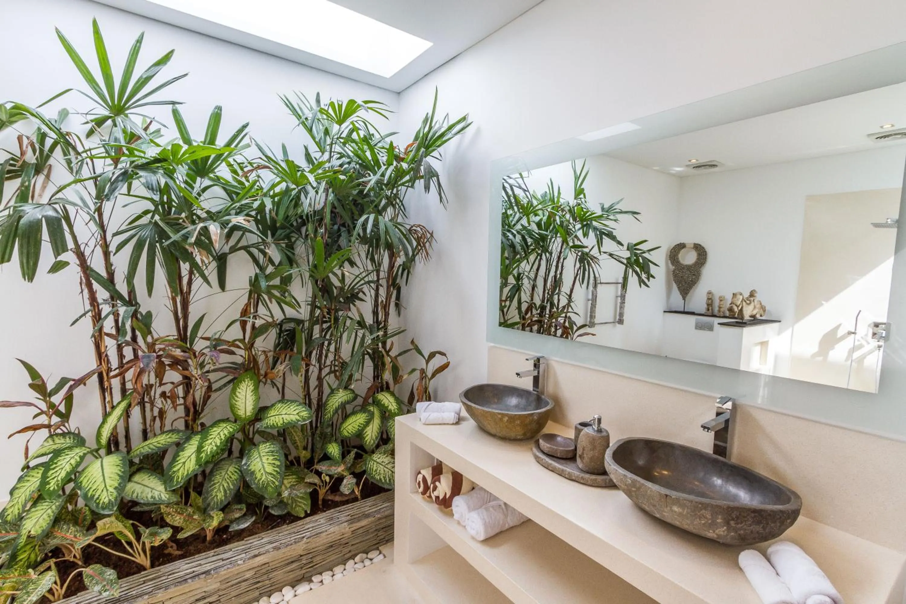 Villa Juna - Beautiful 3 Bedroom in Seminyak