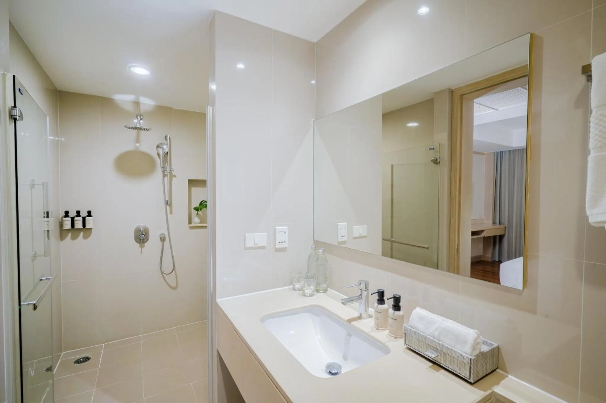 Photo of the whole room in Shama Petchburi 47 Bangkok