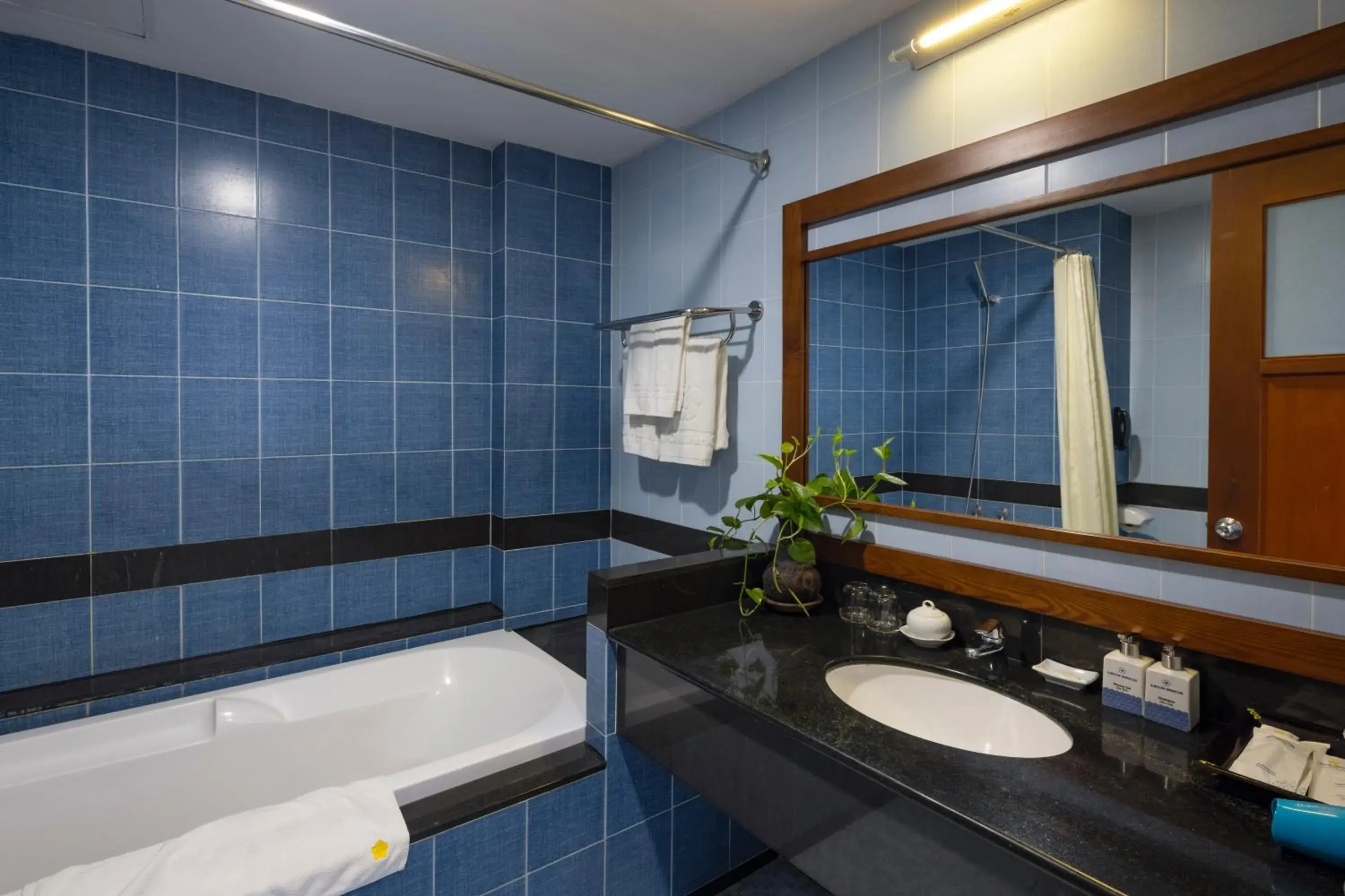 Superior Economy Double Room in Saigon - Ninh Chu Hotel & Resort Superior Economy Double Room in Saigon - Ninh Chu Hotel & Resort