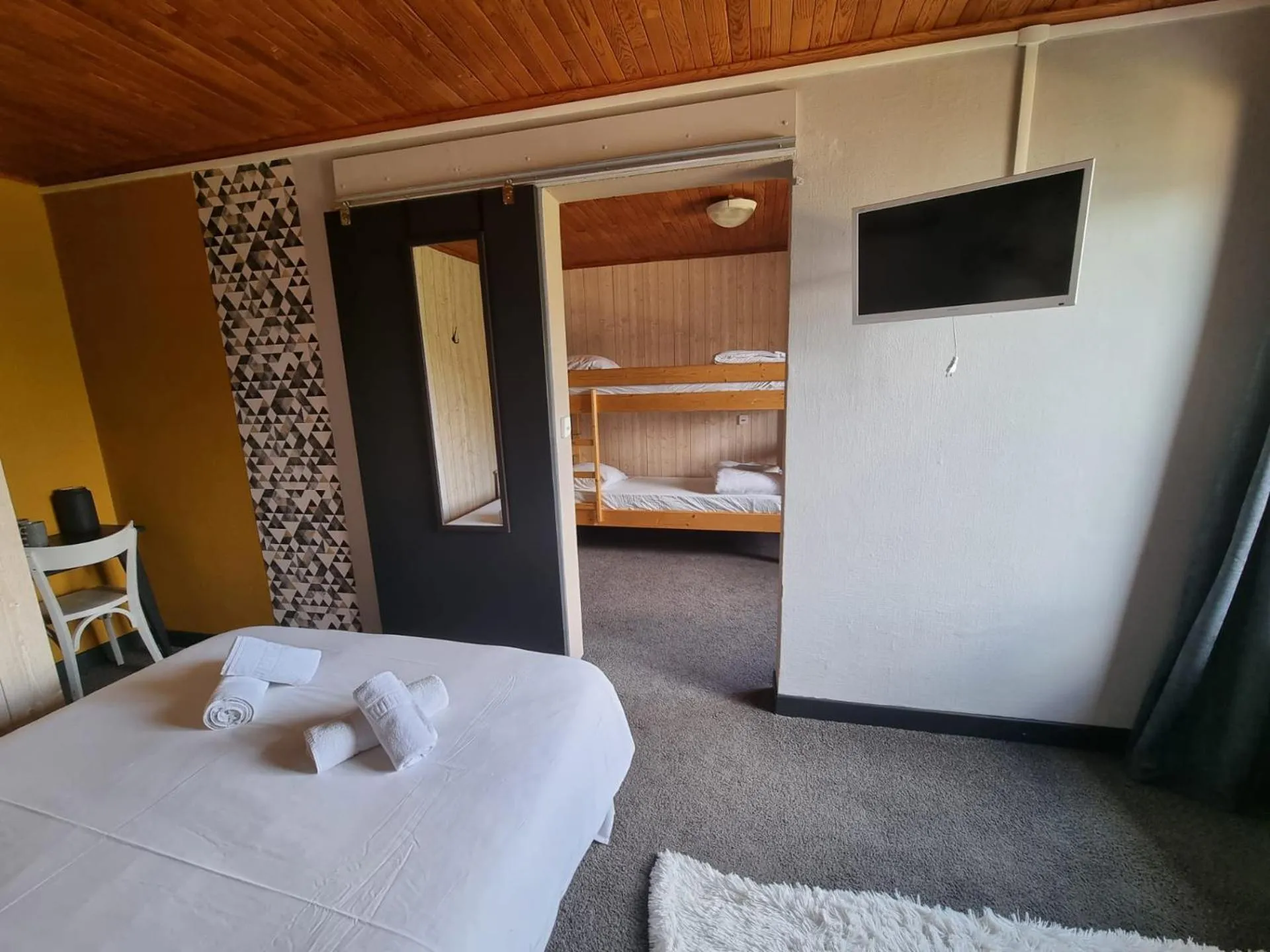 Bedroom, Bed in Hotel Le Beau Site