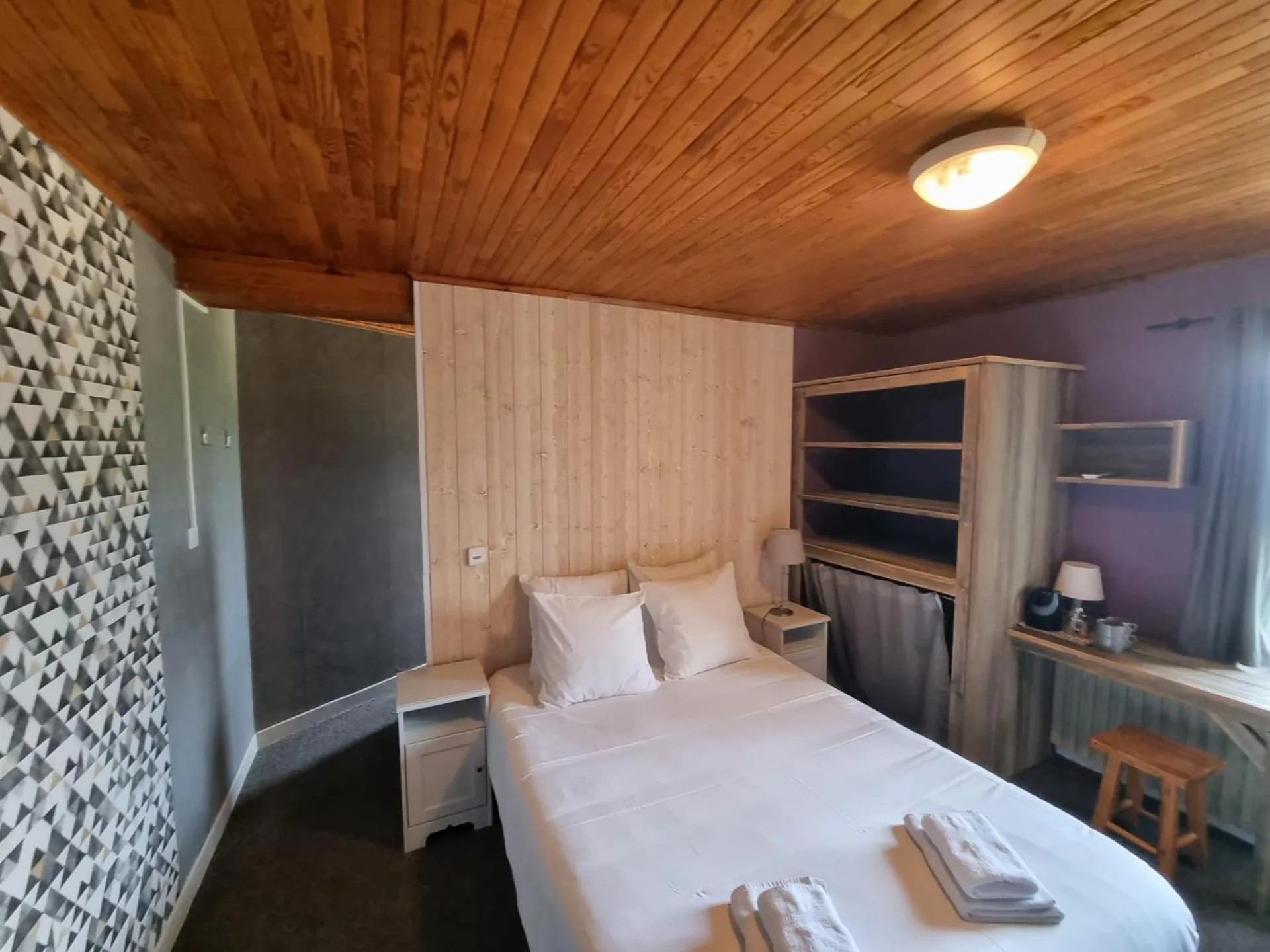 Bedroom, Bed in Hotel Le Beau Site