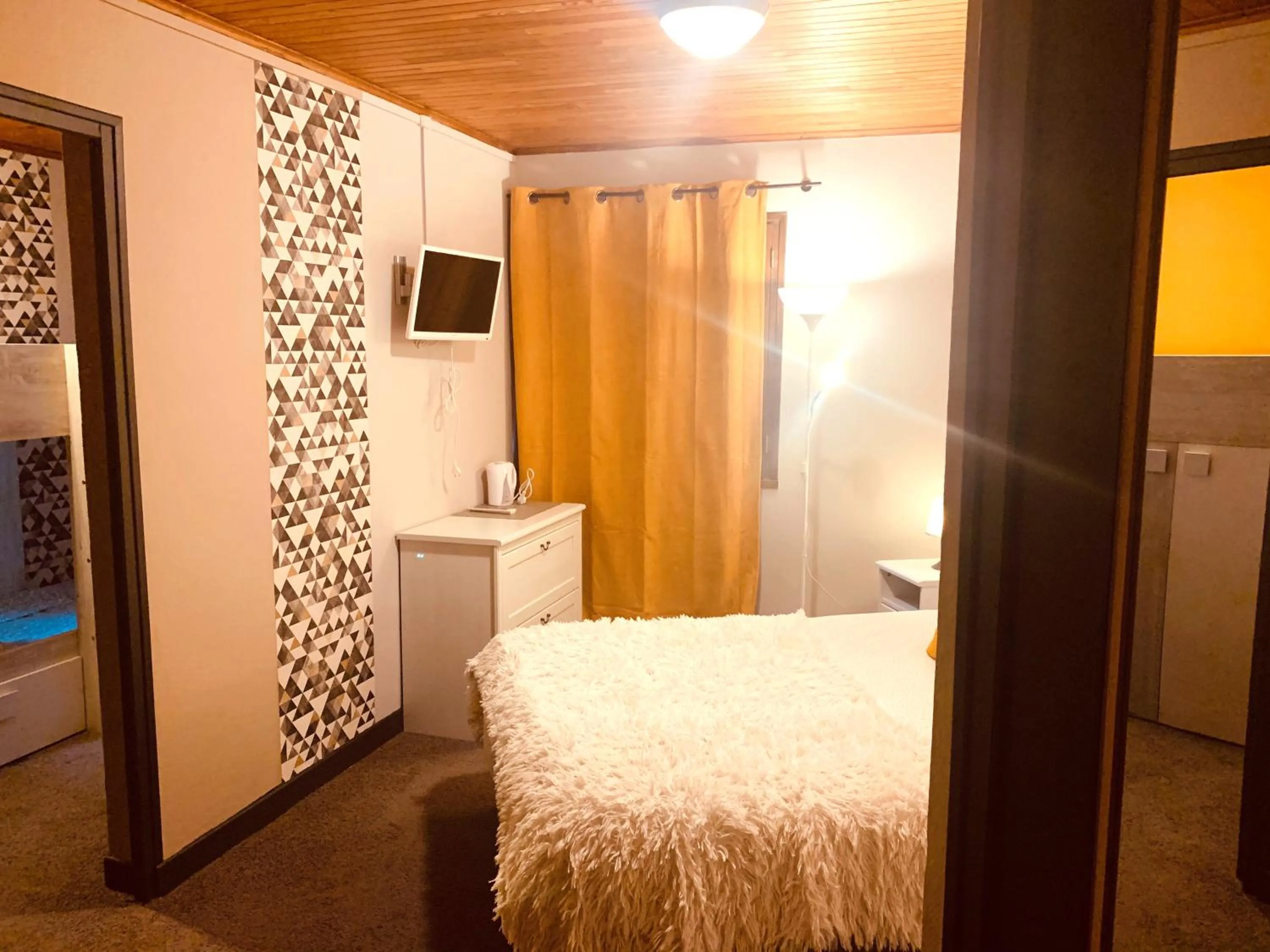 Bedroom, Bed in Hotel Le Beau Site