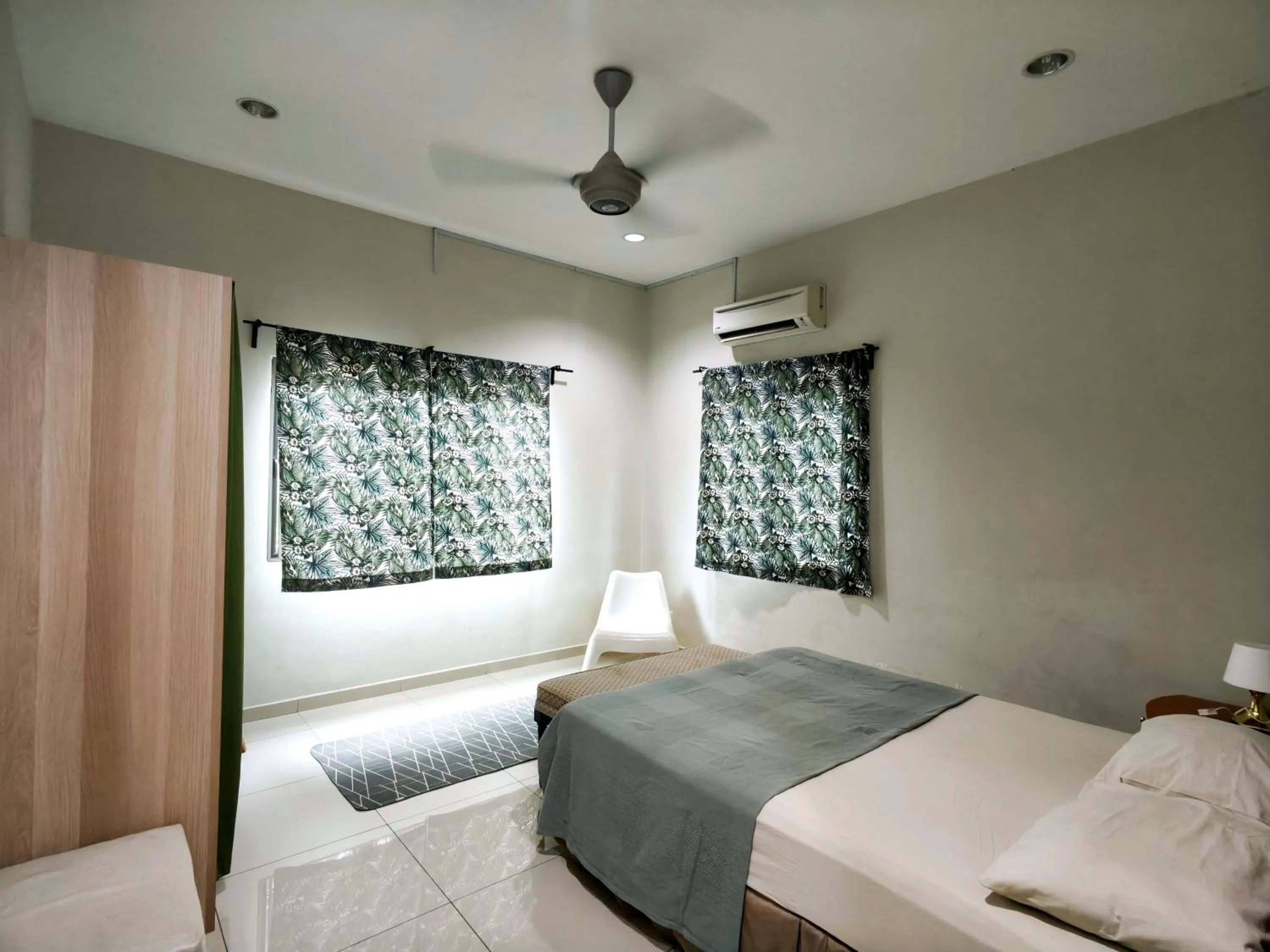 Bedroom, Bed in Villa 223