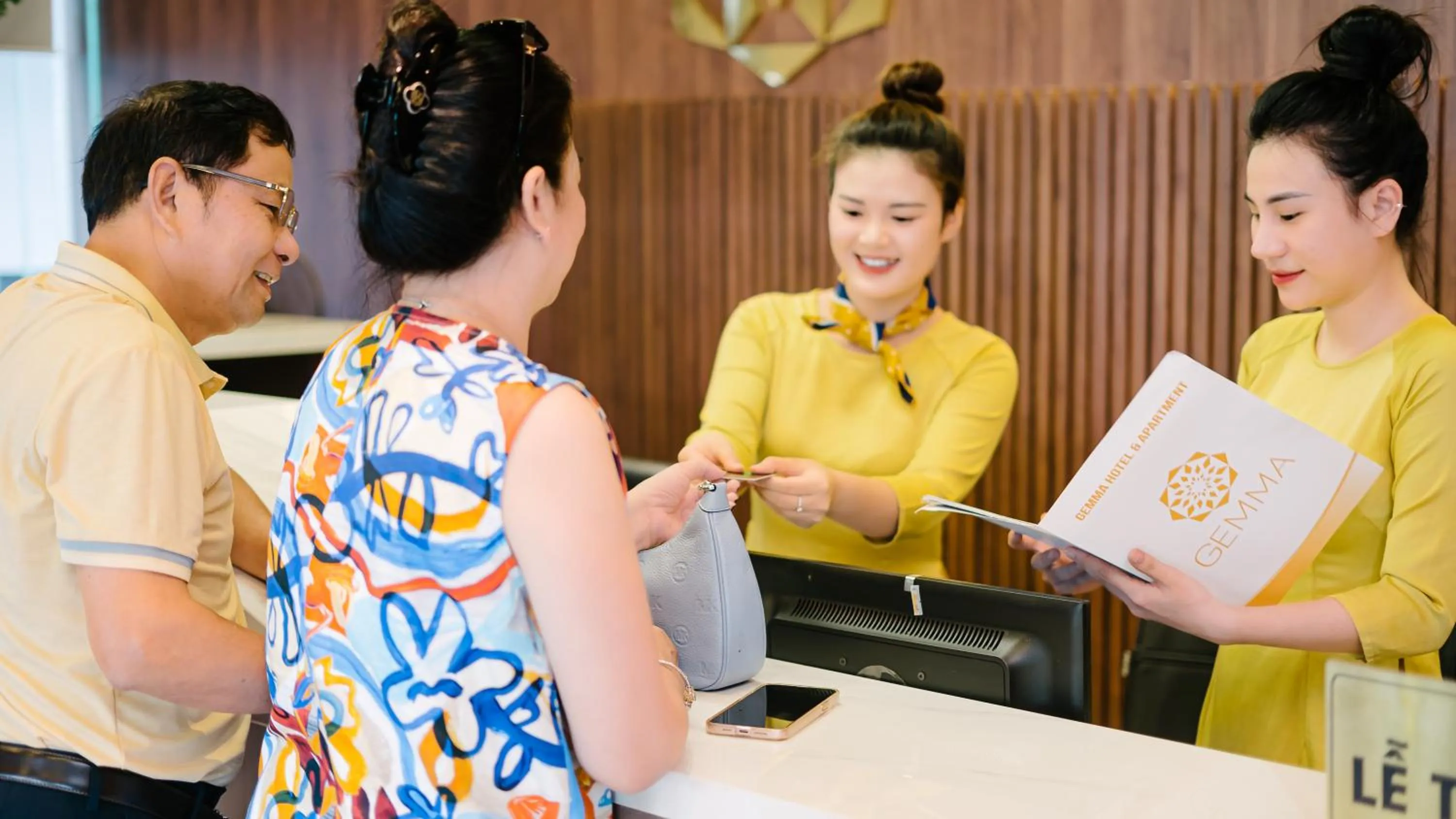 Lobby or reception in Gemma Hotel & Apartment Near Dragon Bridge