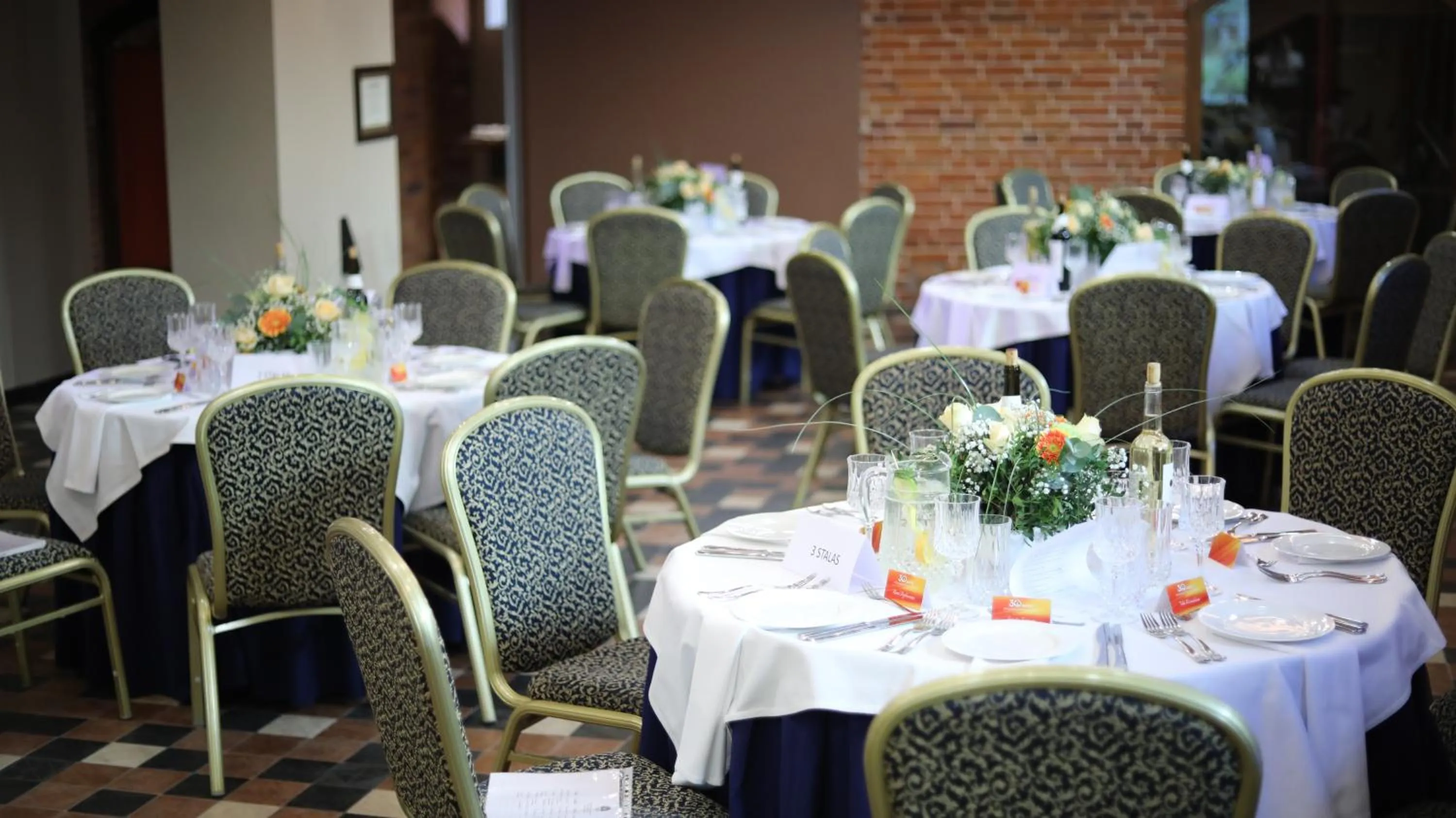 Banquet/Function facilities in BEST WESTERN Santakos Hotel