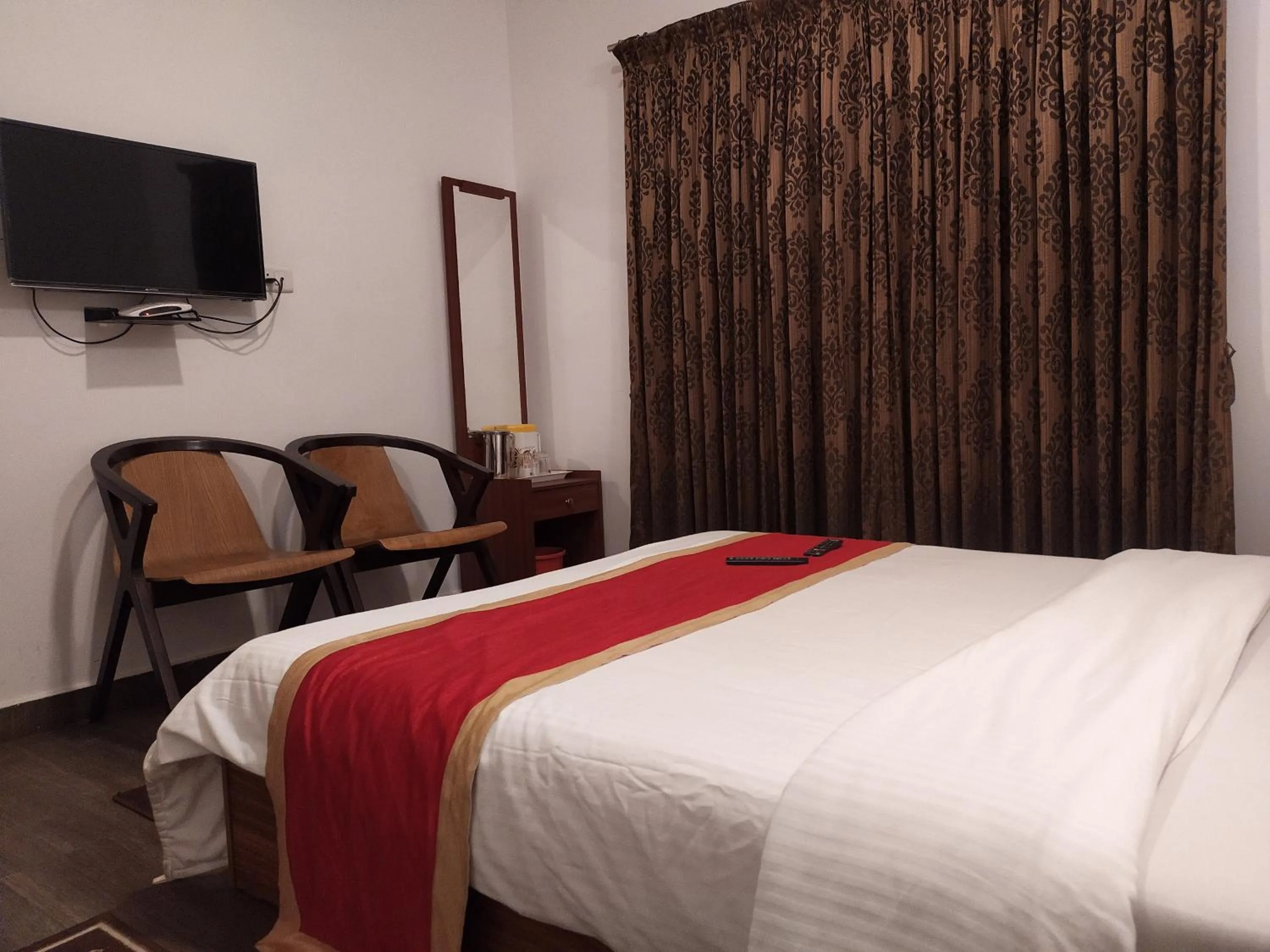 Bed in Rosepark Residency