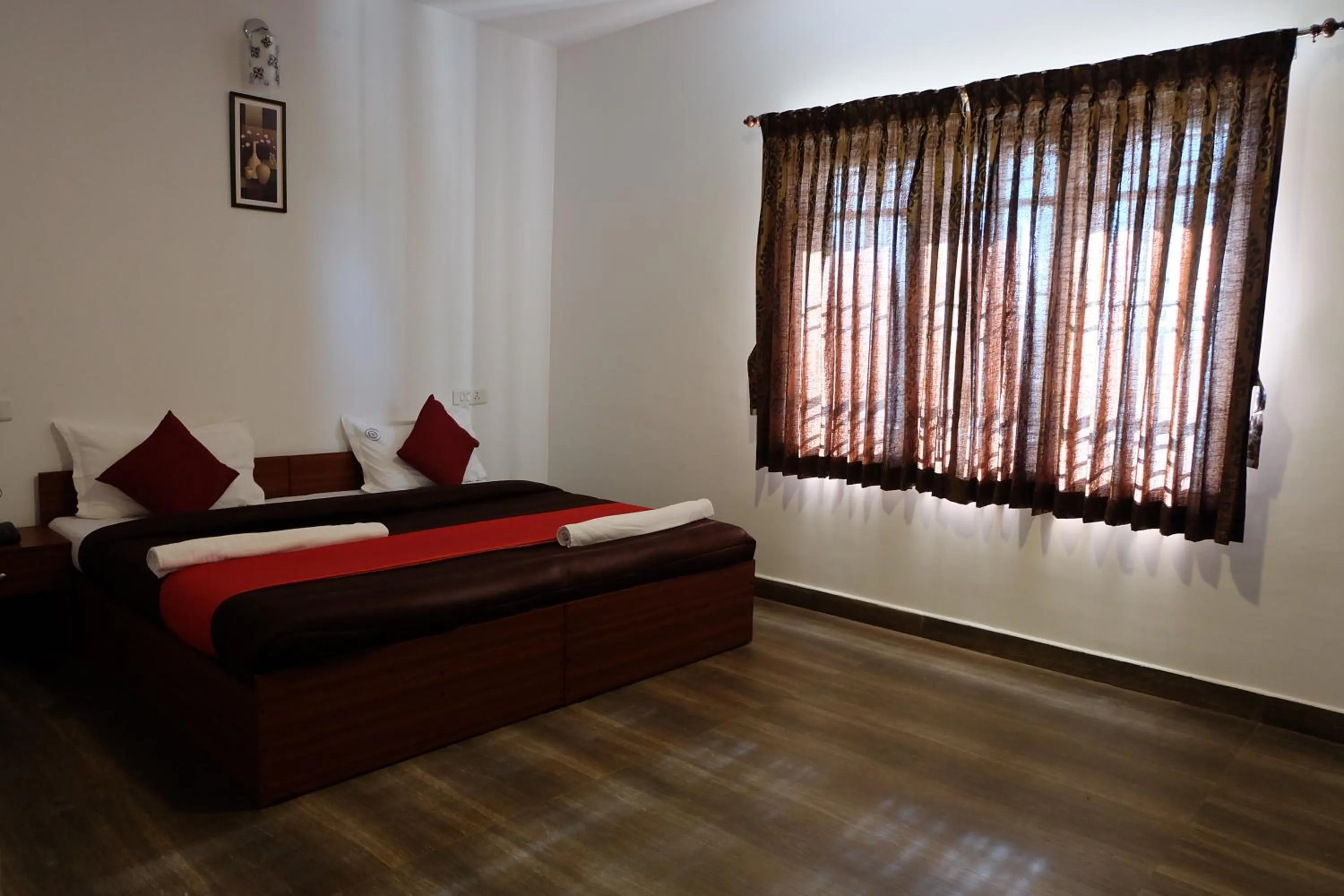 Bed in Rosepark Residency