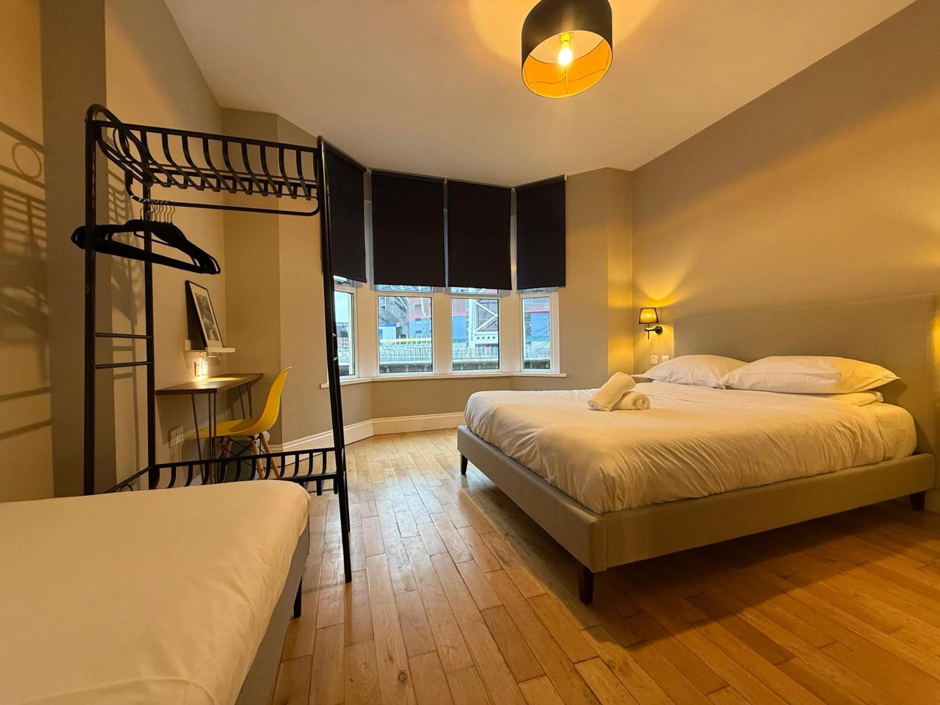 Photo of the whole room, Bed in The Riverhouse