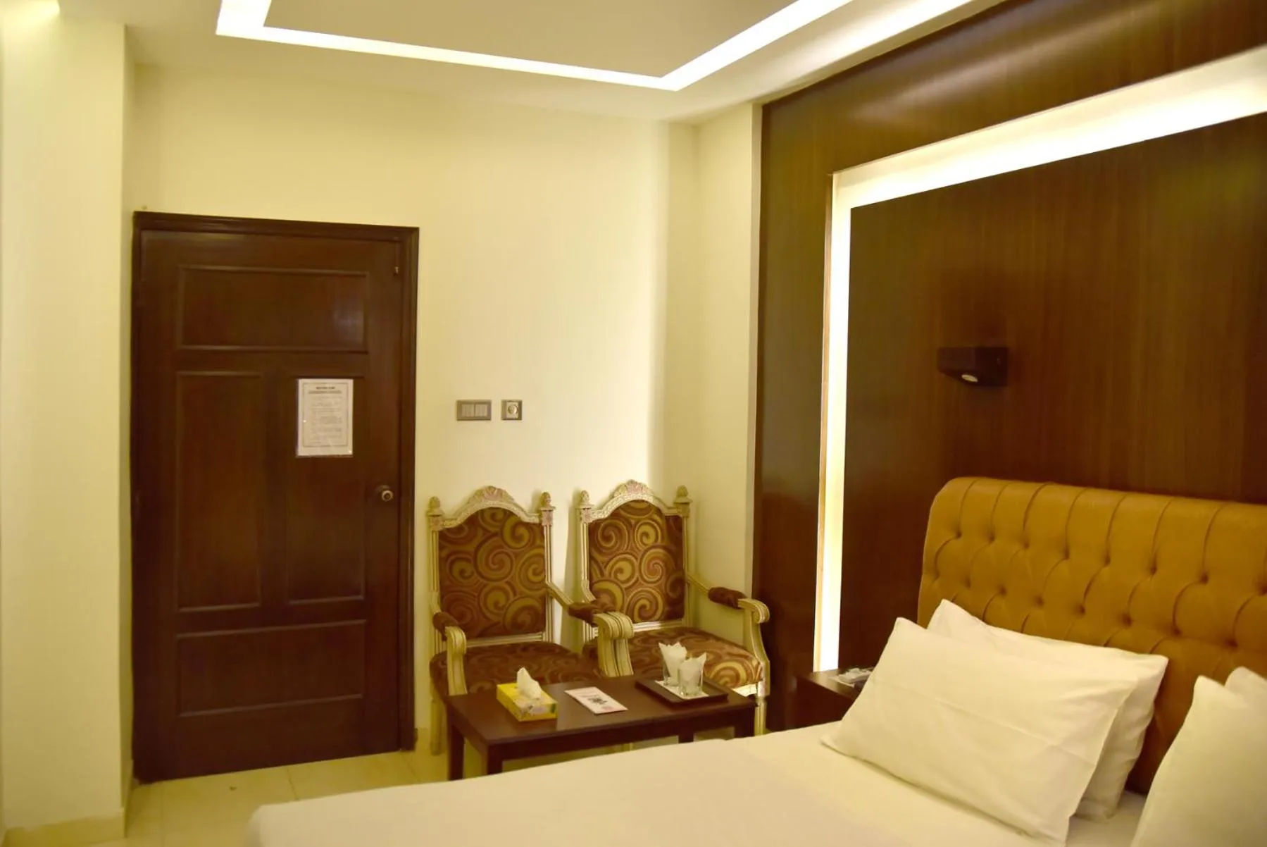 Bed in Hotel Mayfair