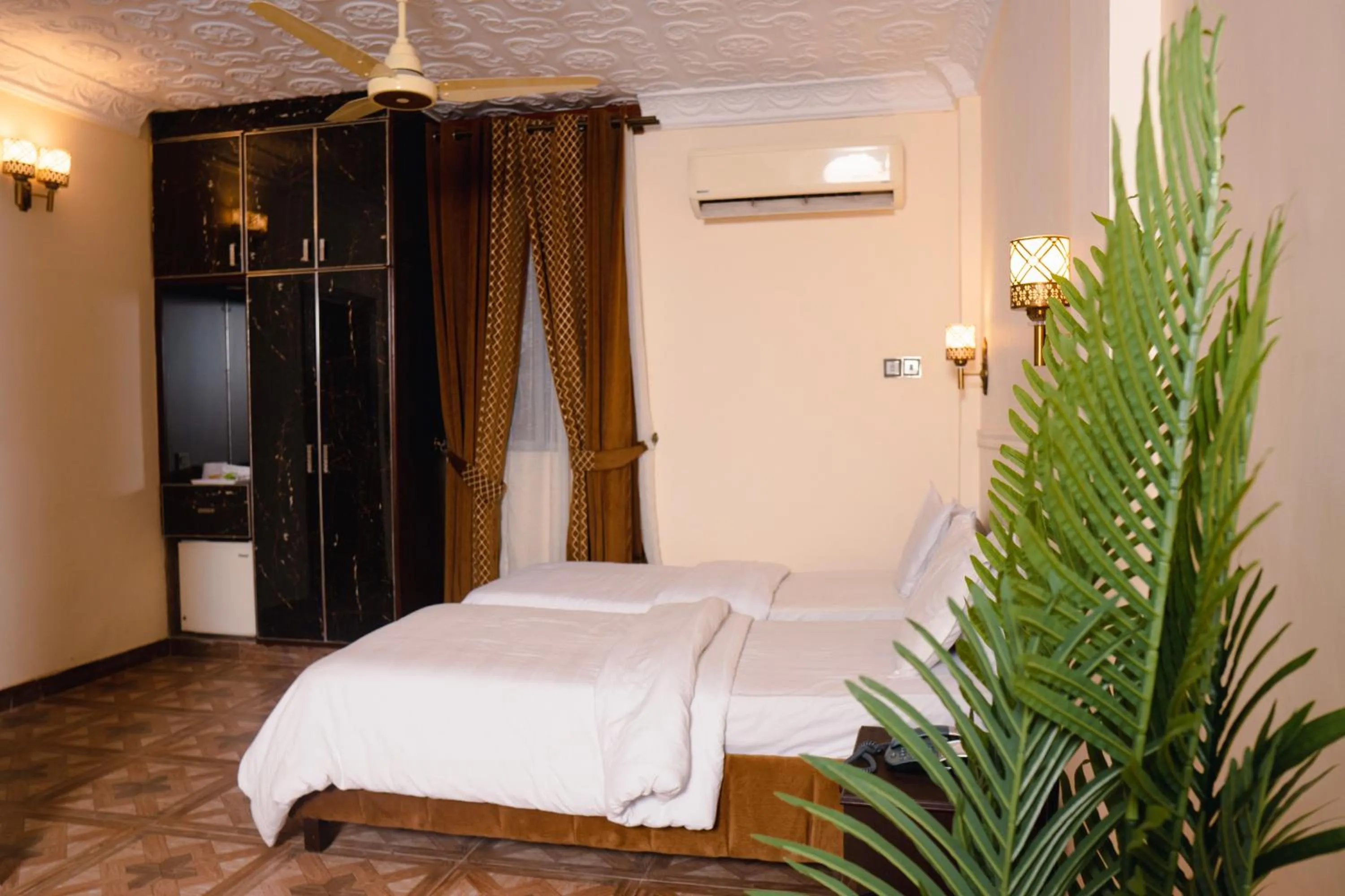 Bed in Hotel Mayfair