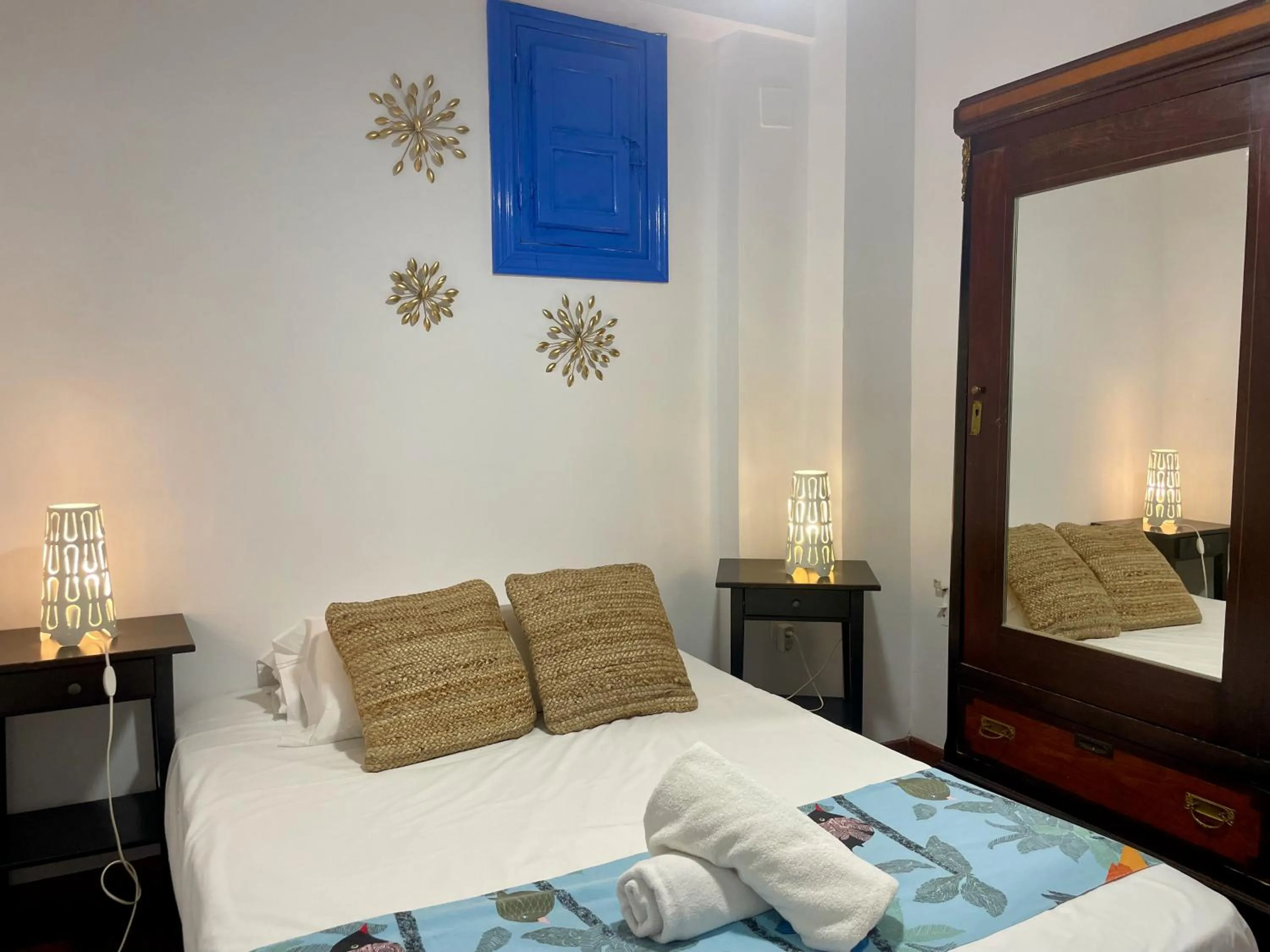 Bed in Apartamentos Nest Flats Paseo de los Tristes