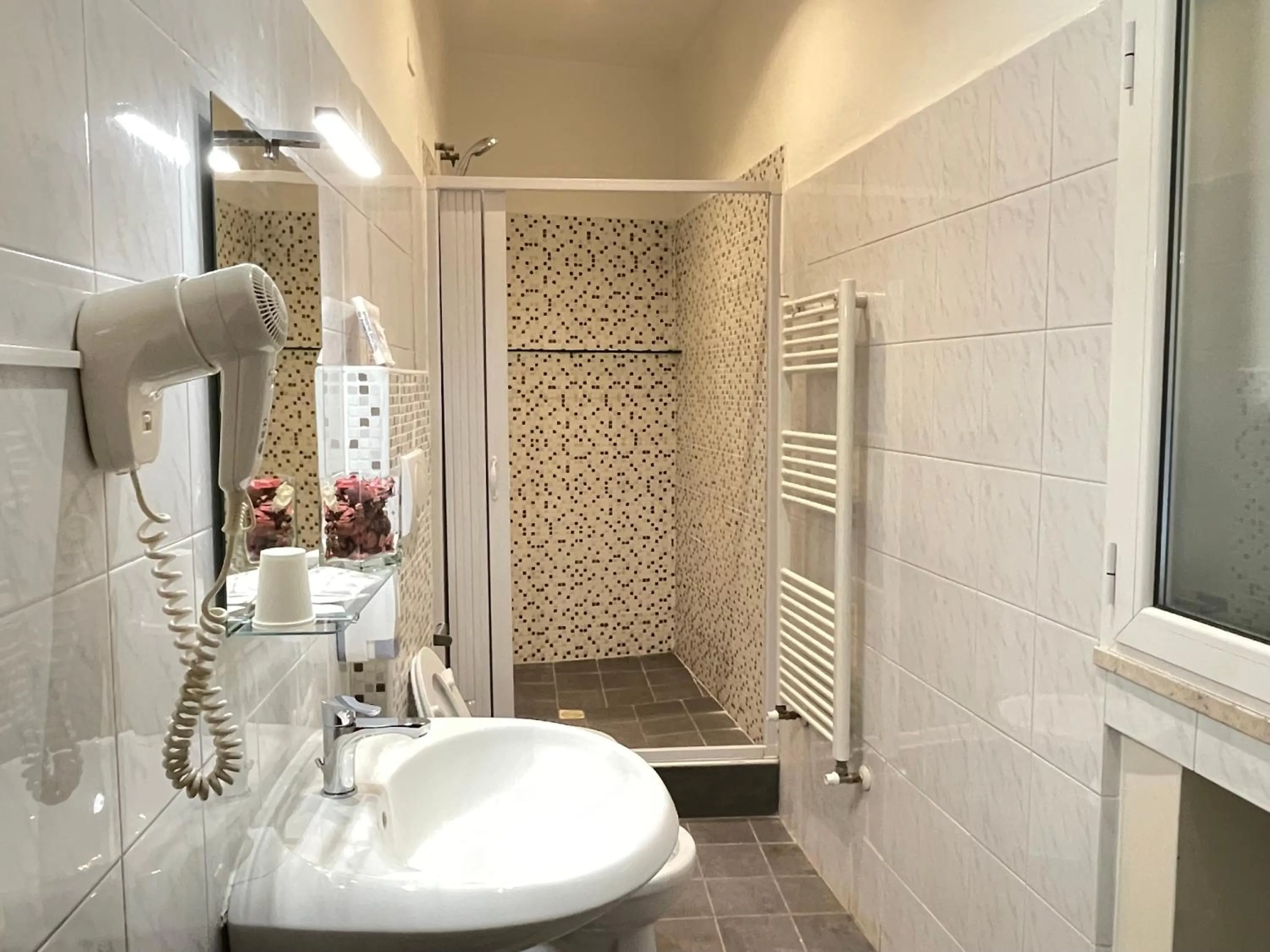 Bathroom in Roman Holidays Rooms Otranto