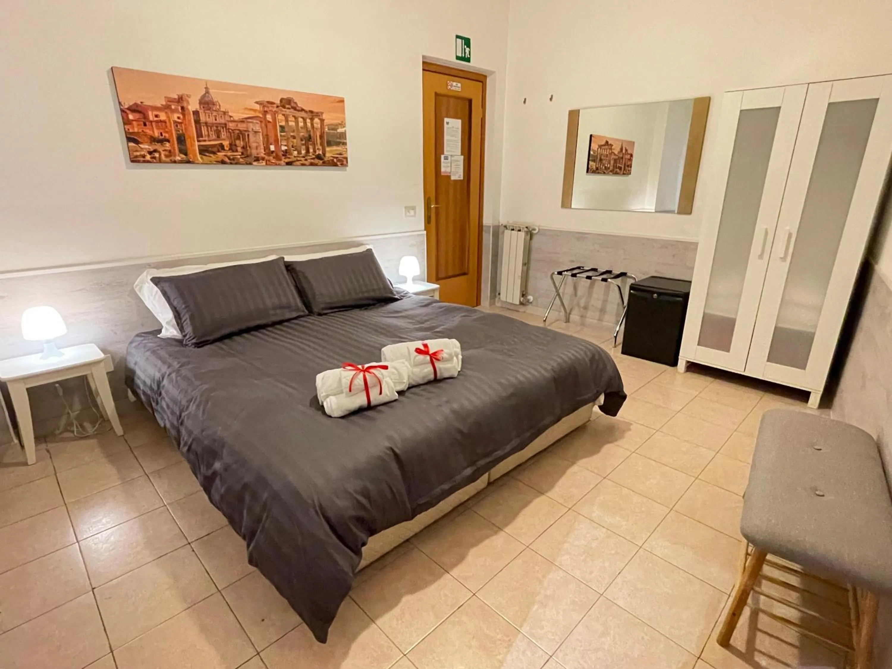 Bedroom, Bed in Roman Holidays Rooms Otranto