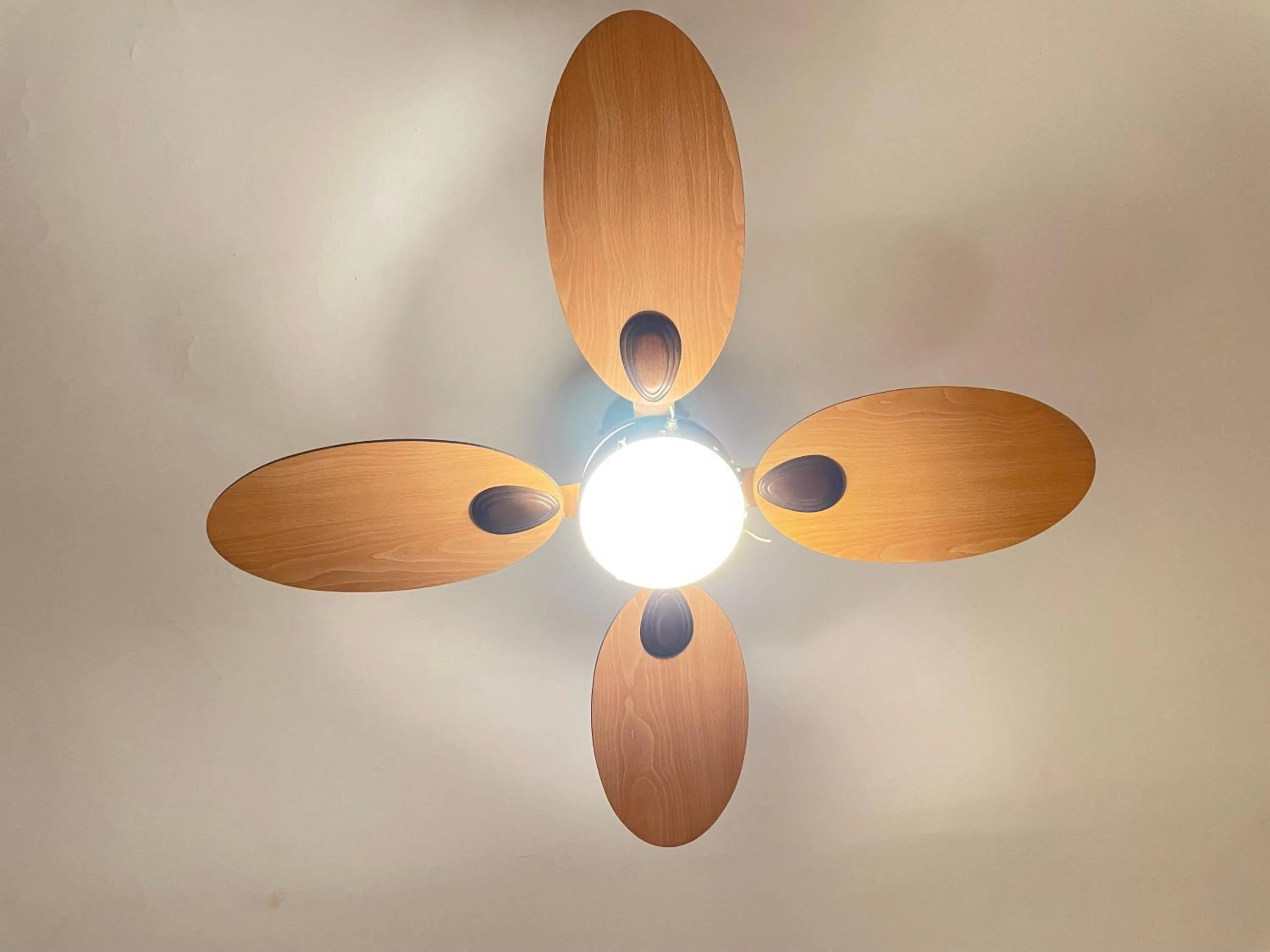 fireplace in Roman Holidays Rooms Otranto