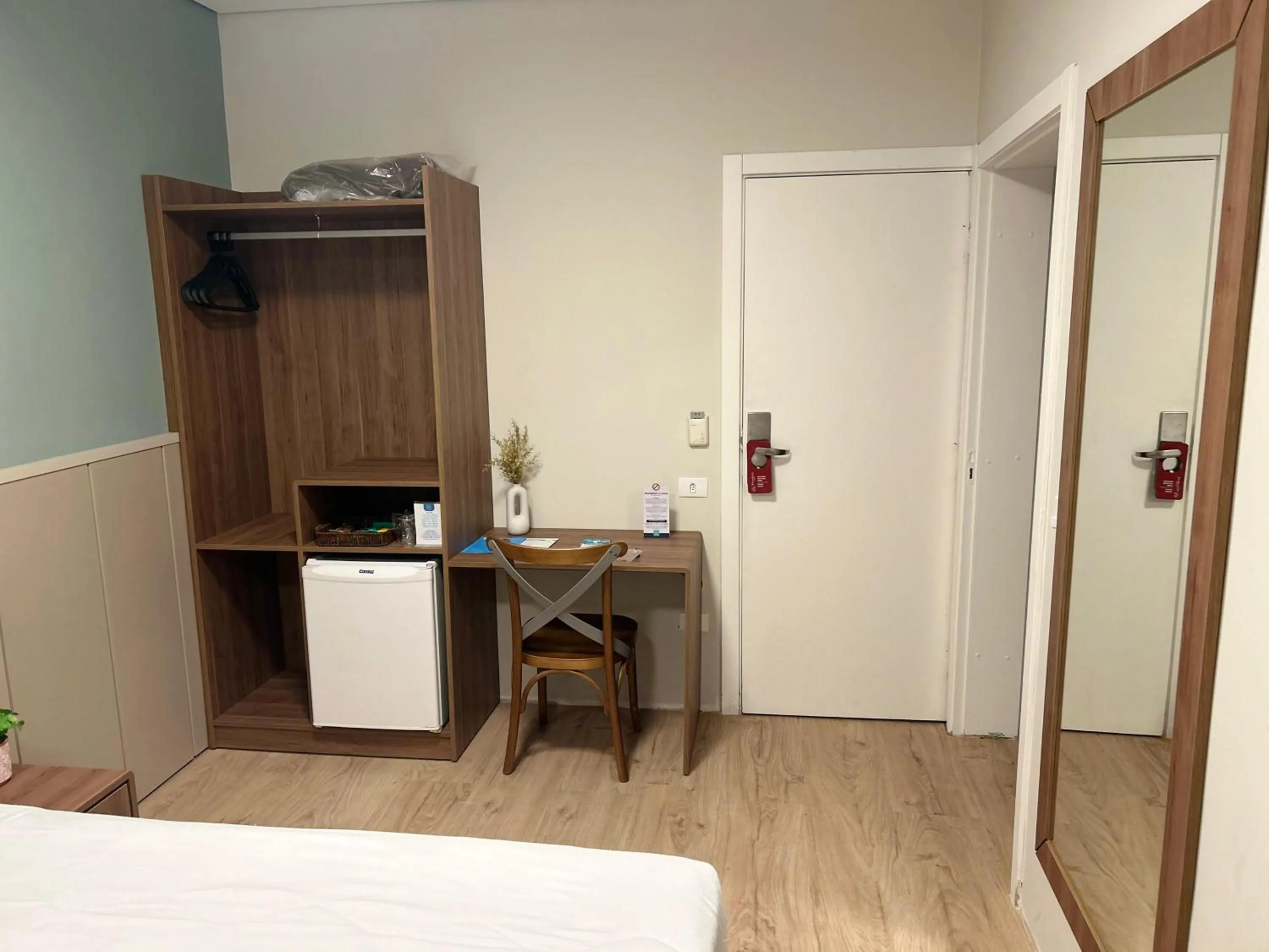 Photo of the whole room, Bed in Hotel VillaReal Guaratuba - Caieiras