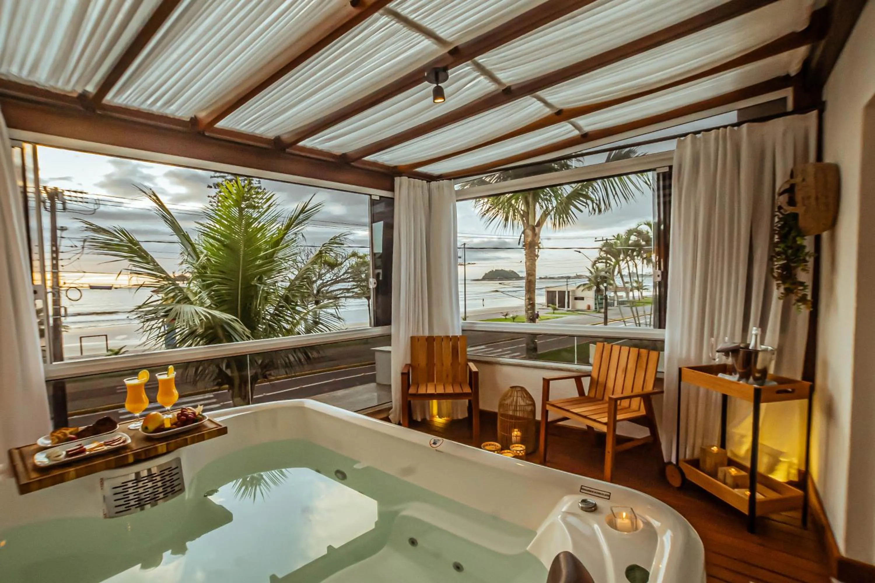 Hot Tub in Hotel VillaReal Guaratuba - Caieiras