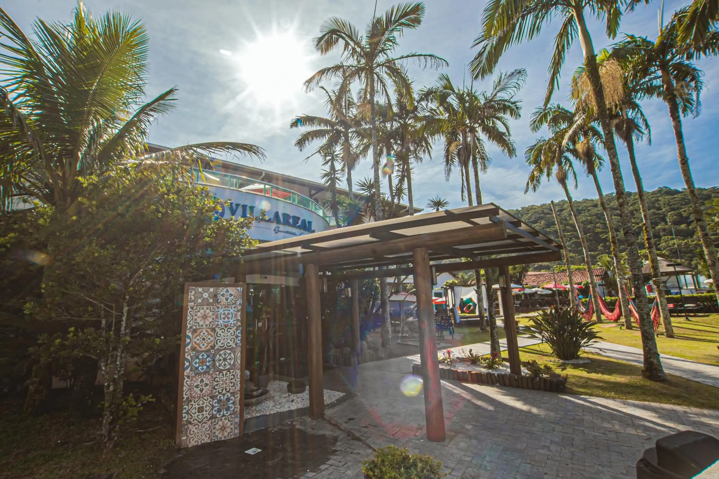 Property building in Hotel VillaReal Guaratuba - Caieiras