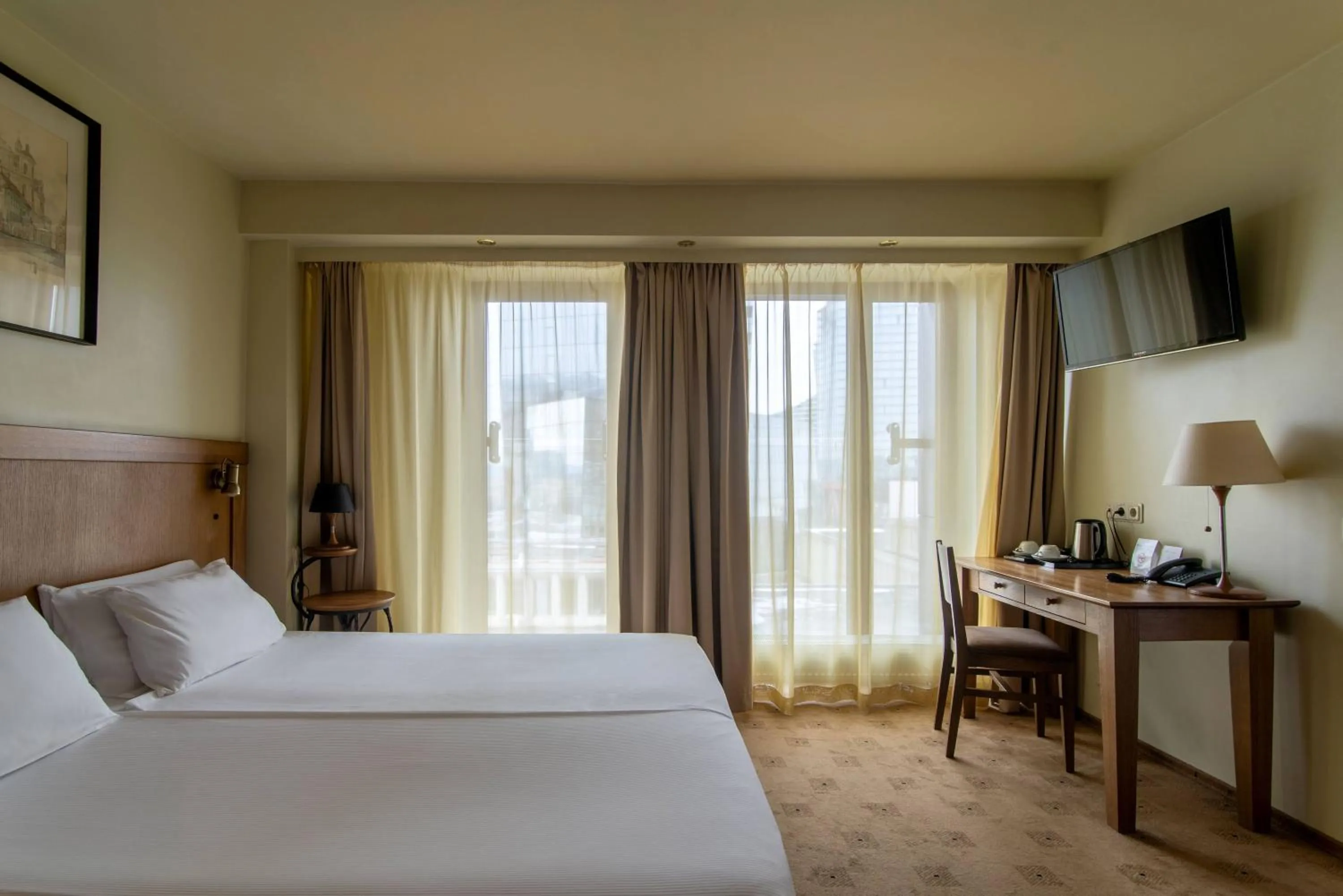 TV and multimedia, Bed in Best Western Vilnius