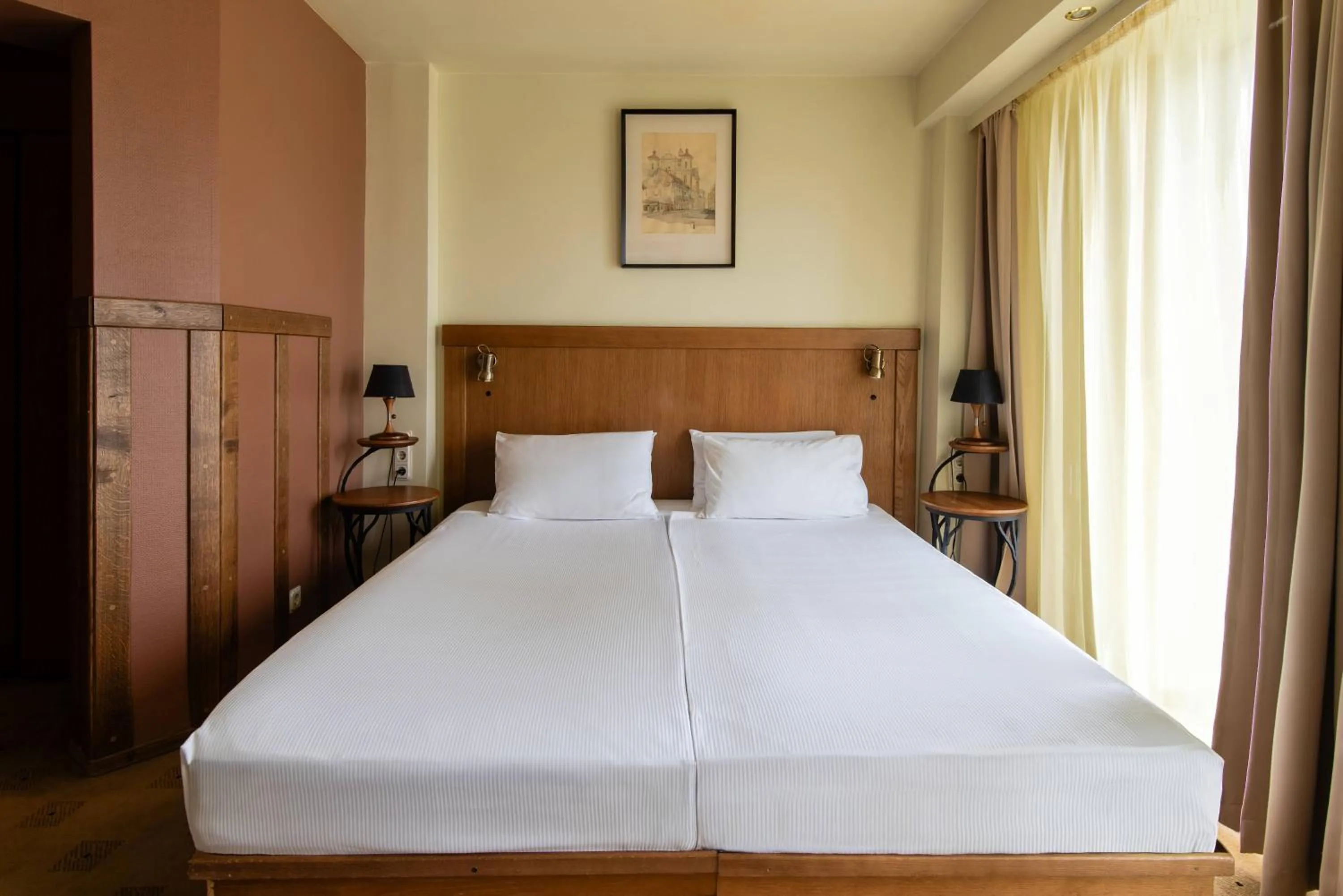 Shower, Bed in Best Western Vilnius