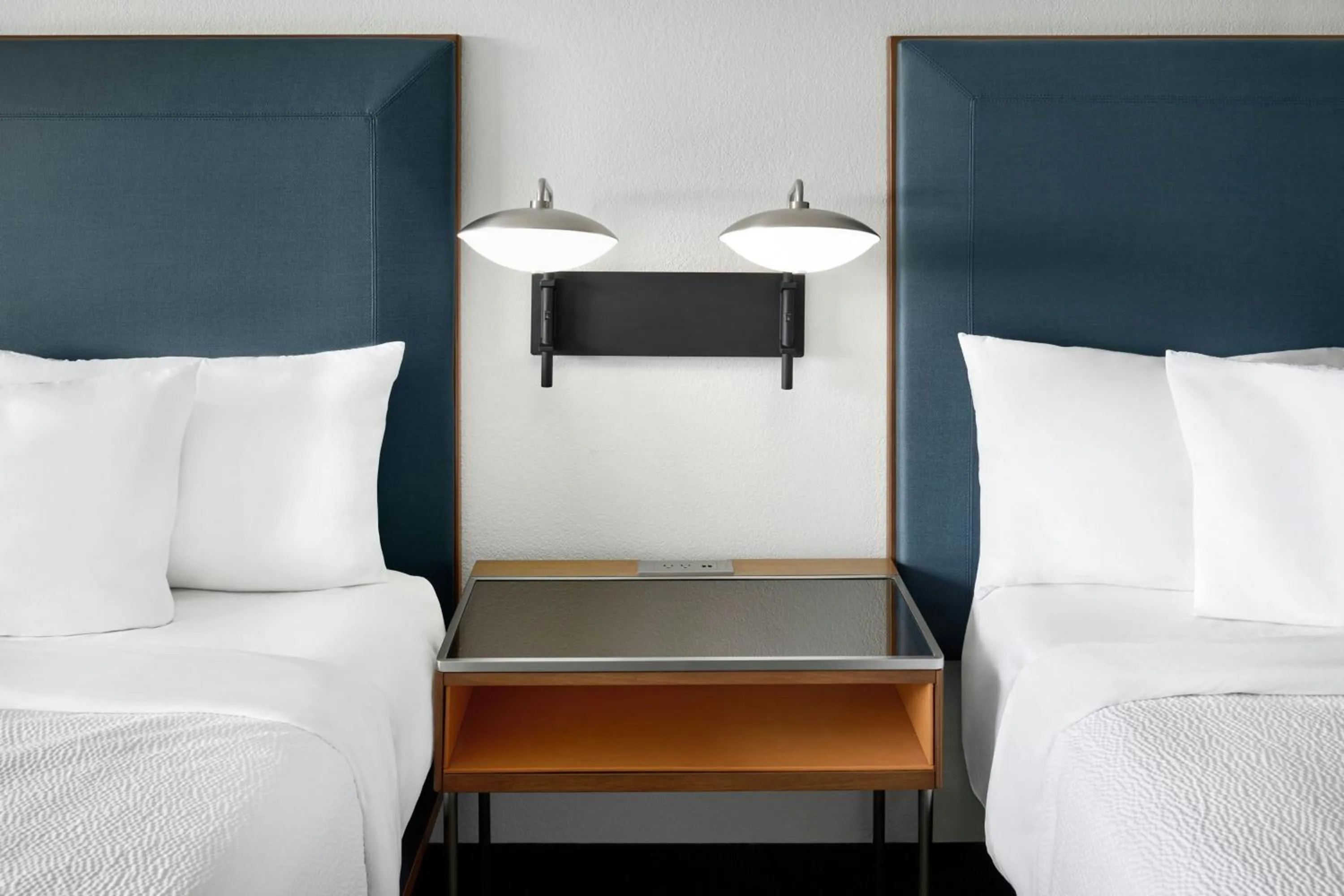 Photo of the whole room, Bed in Courtyard by Marriott Huntsville University Drive