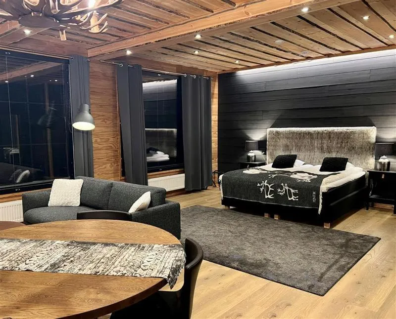 Photo of the whole room, Bed in Wilderness Hotel Nellim & Igloos