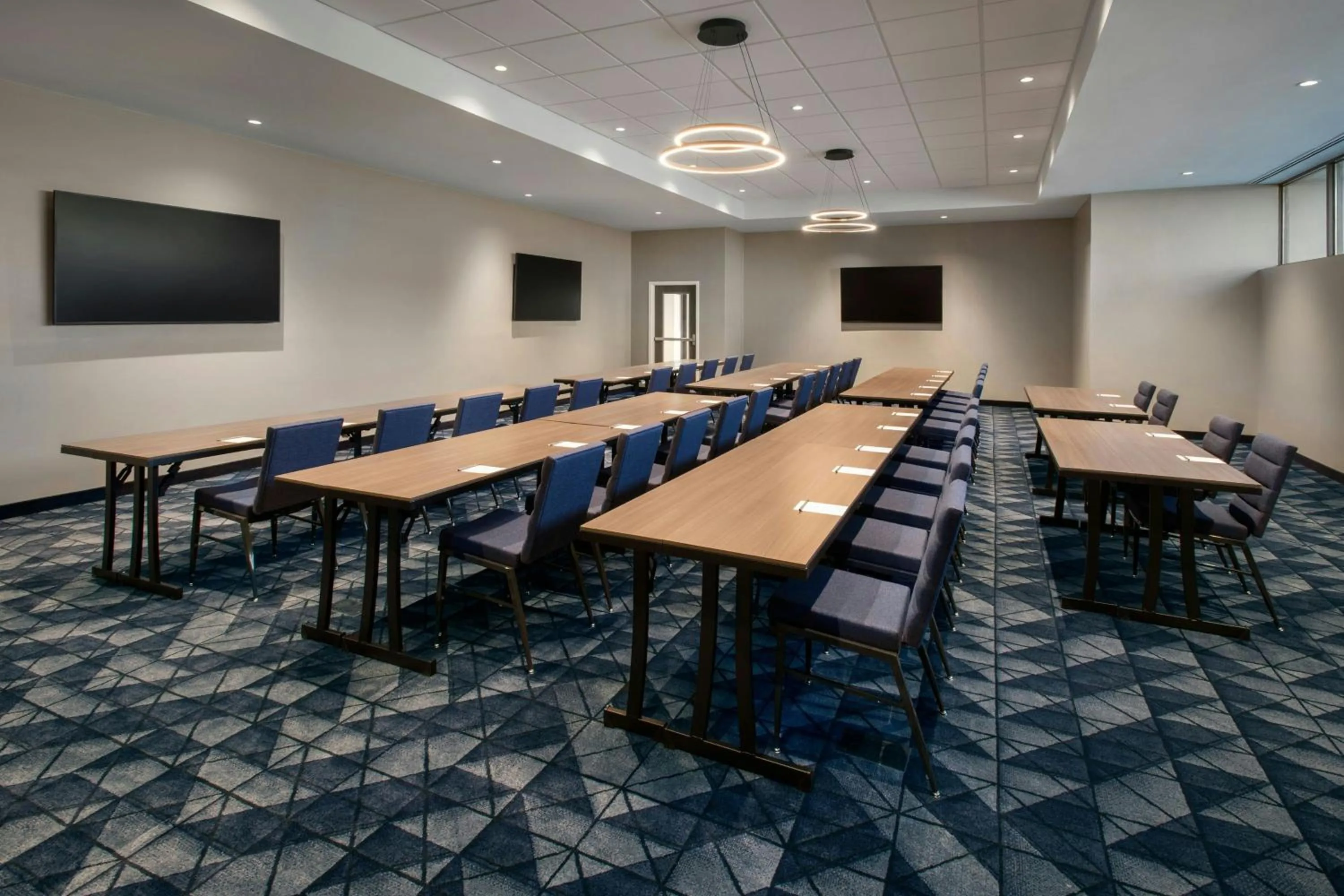 Meeting/conference room in Courtyard by Marriott New Haven Wallingford