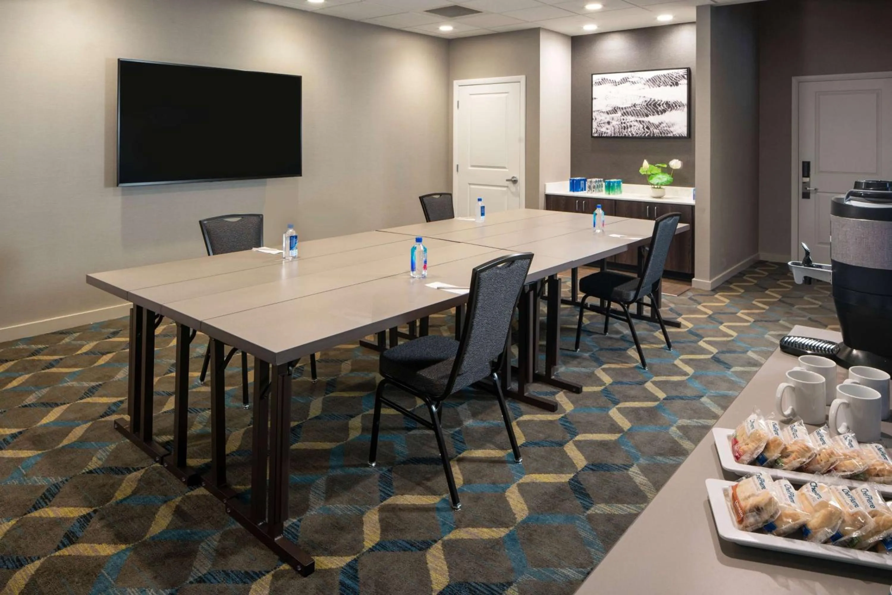Meeting/conference room in Sonesta ES Suites Fairfax Fair Lakes