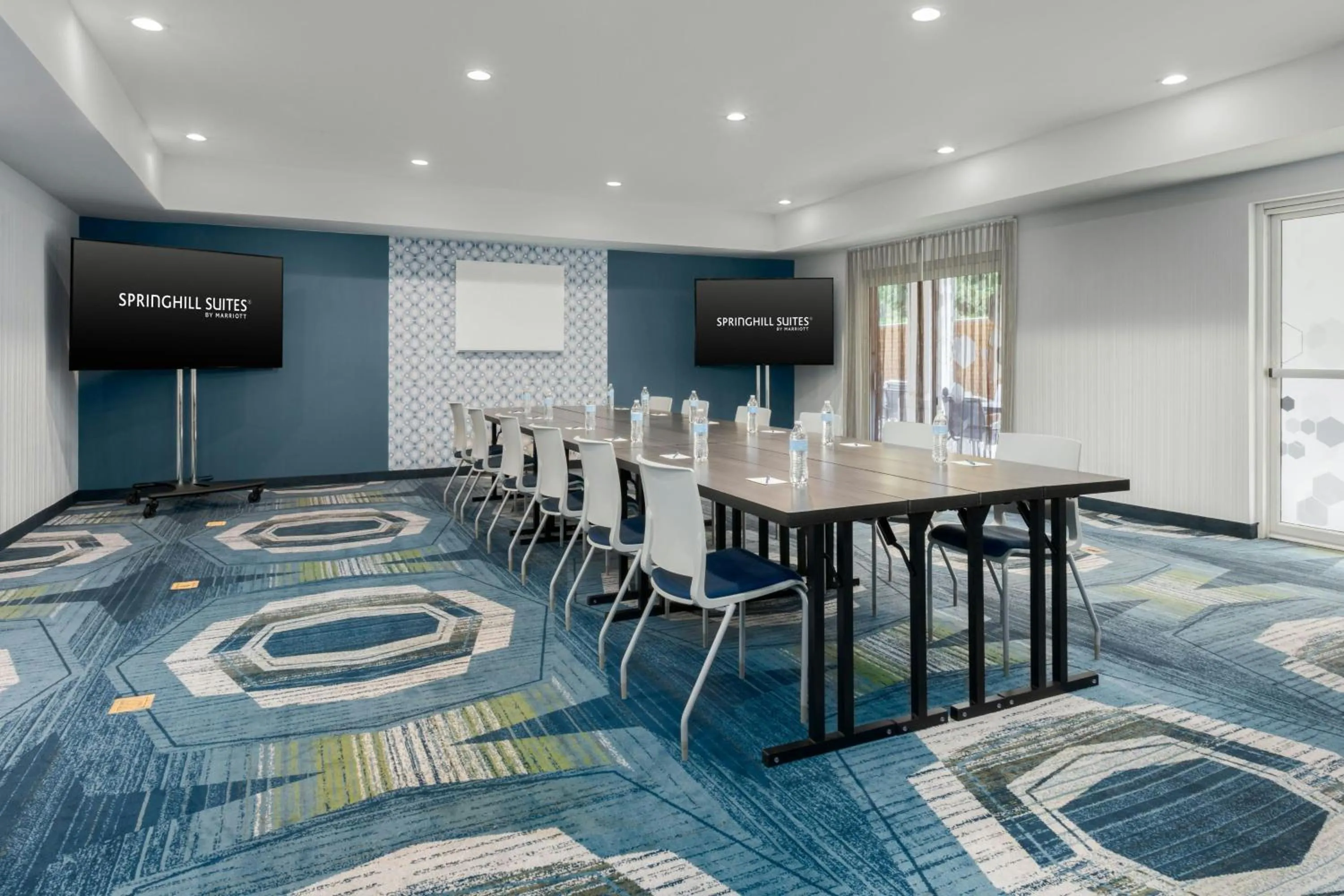 Meeting/conference room in SpringHill Suites Herndon Reston