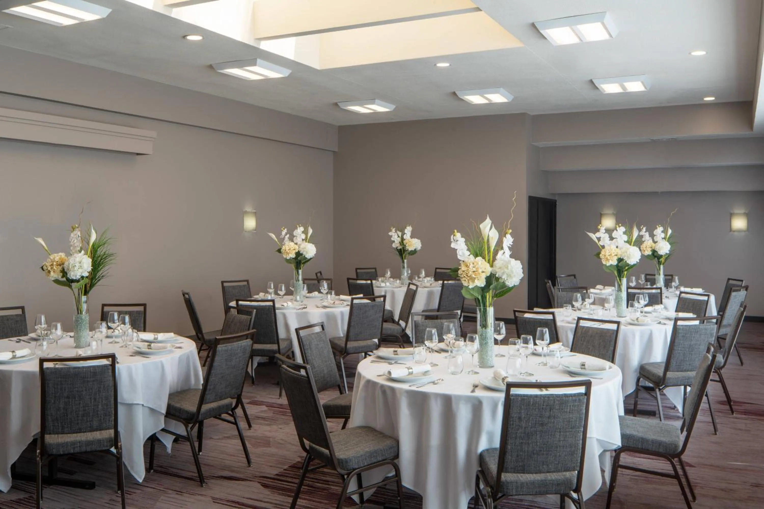 Lobby or reception in Courtyard by Marriott Dulles Airport Herndon/Reston