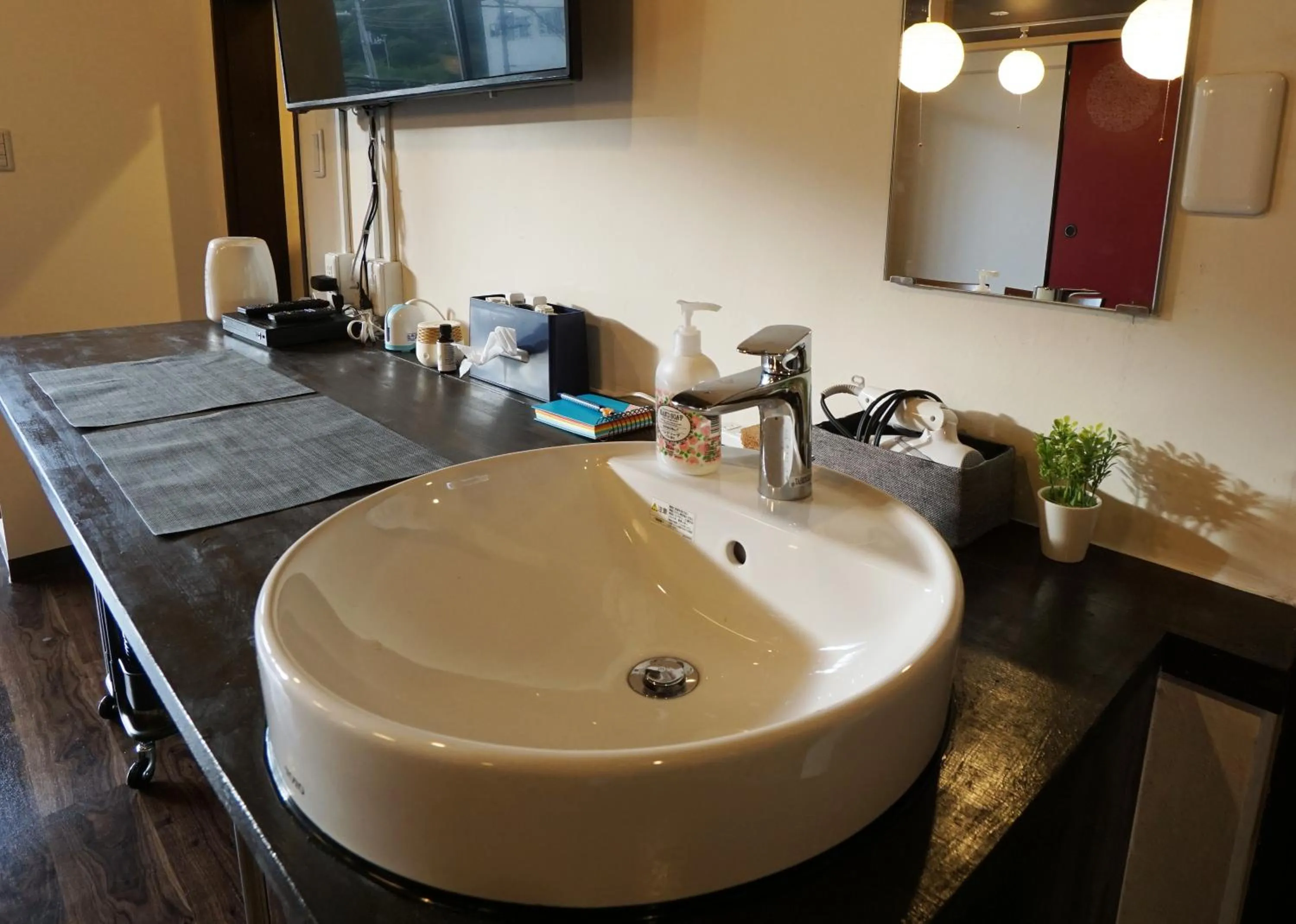 Area and facilities in Izu no Ie UNO