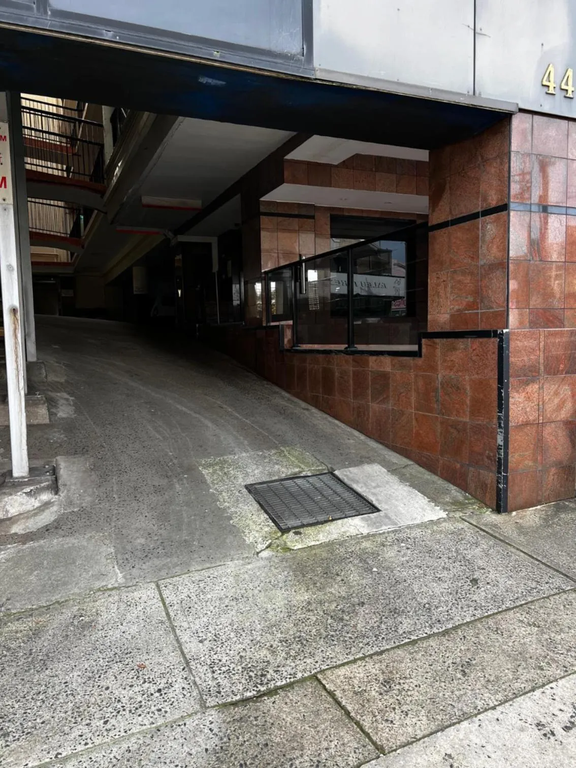 Property building in Edgecliff Lodge Motel