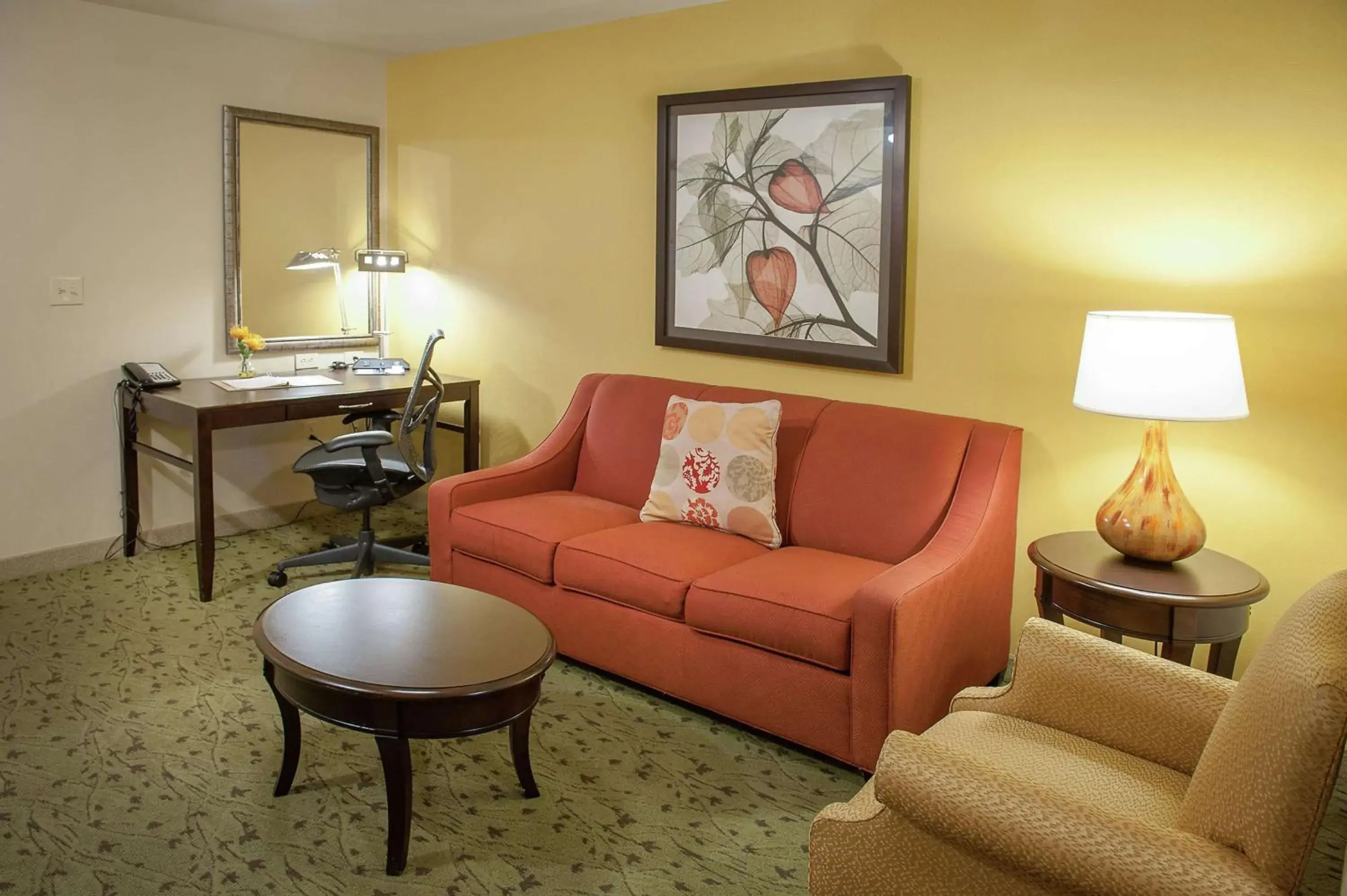 Junior King Suite with Sofa Bed in Hilton Garden Inn Pensacola Airport/Medical Center Junior King Suite with Sofa Bed in Hilton Garden Inn Pensacola Airport/Medical Center