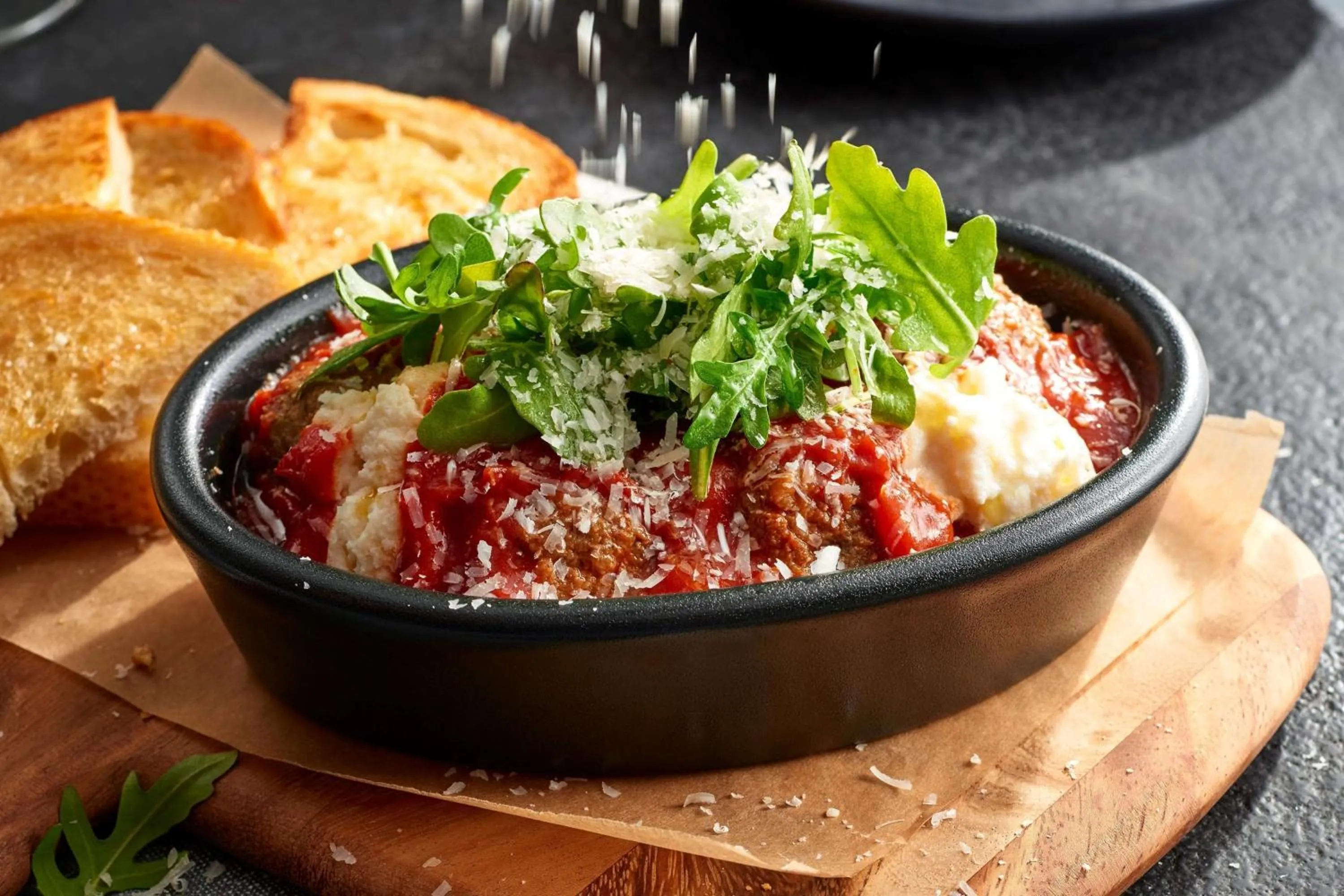 Restaurant/places to eat in Sonesta Select Newark Christiana Mall