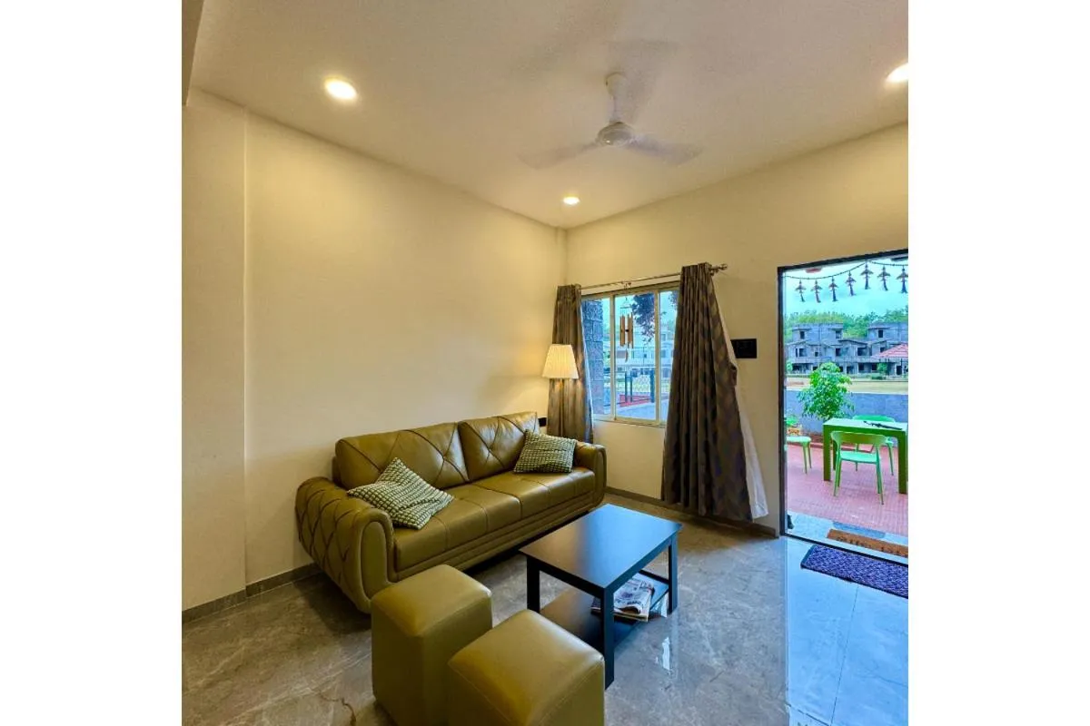 Hotel Sadhana Executive