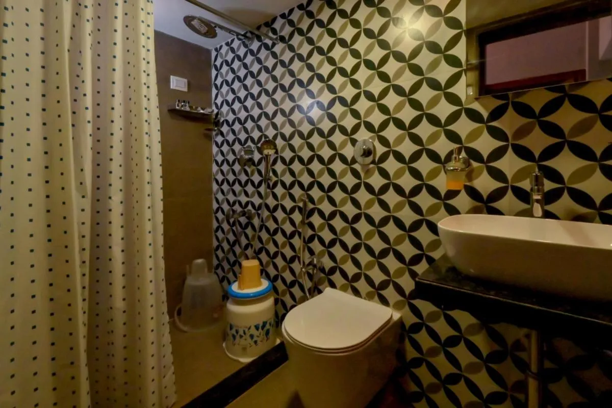 Hotel Sadhana Executive