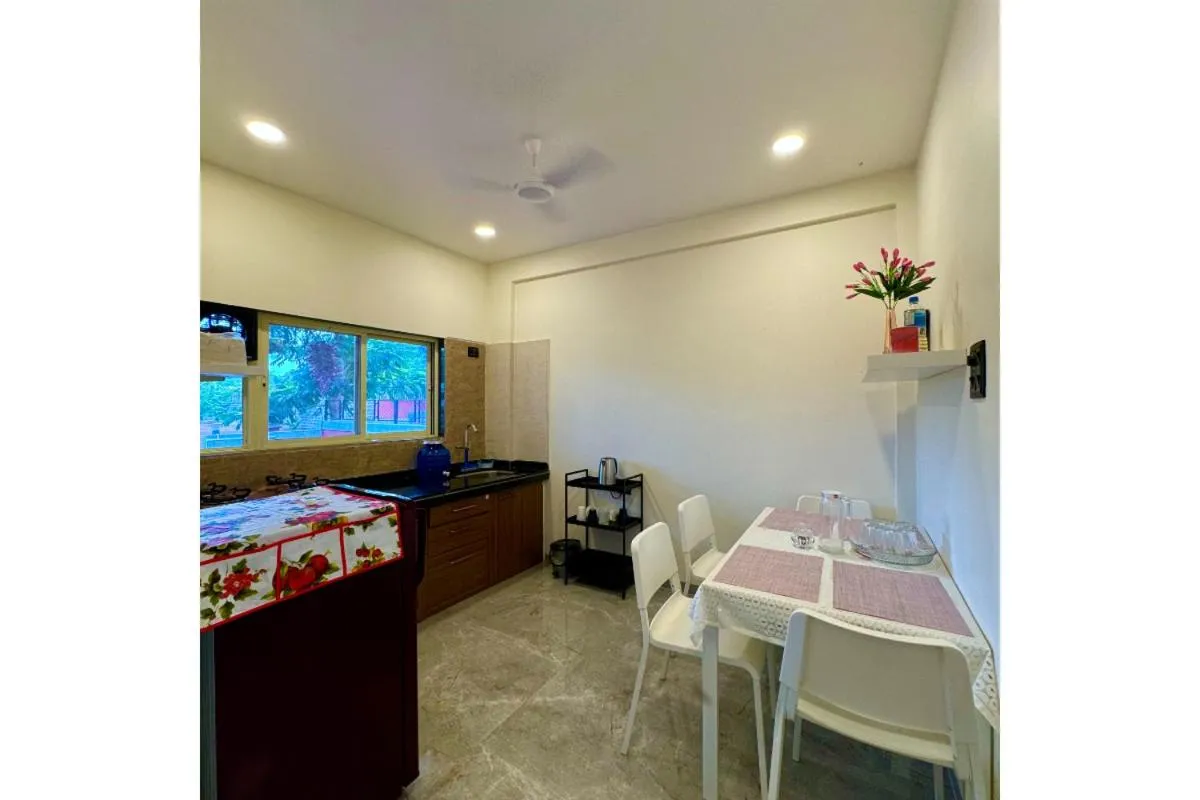 Hotel Sadhana Executive