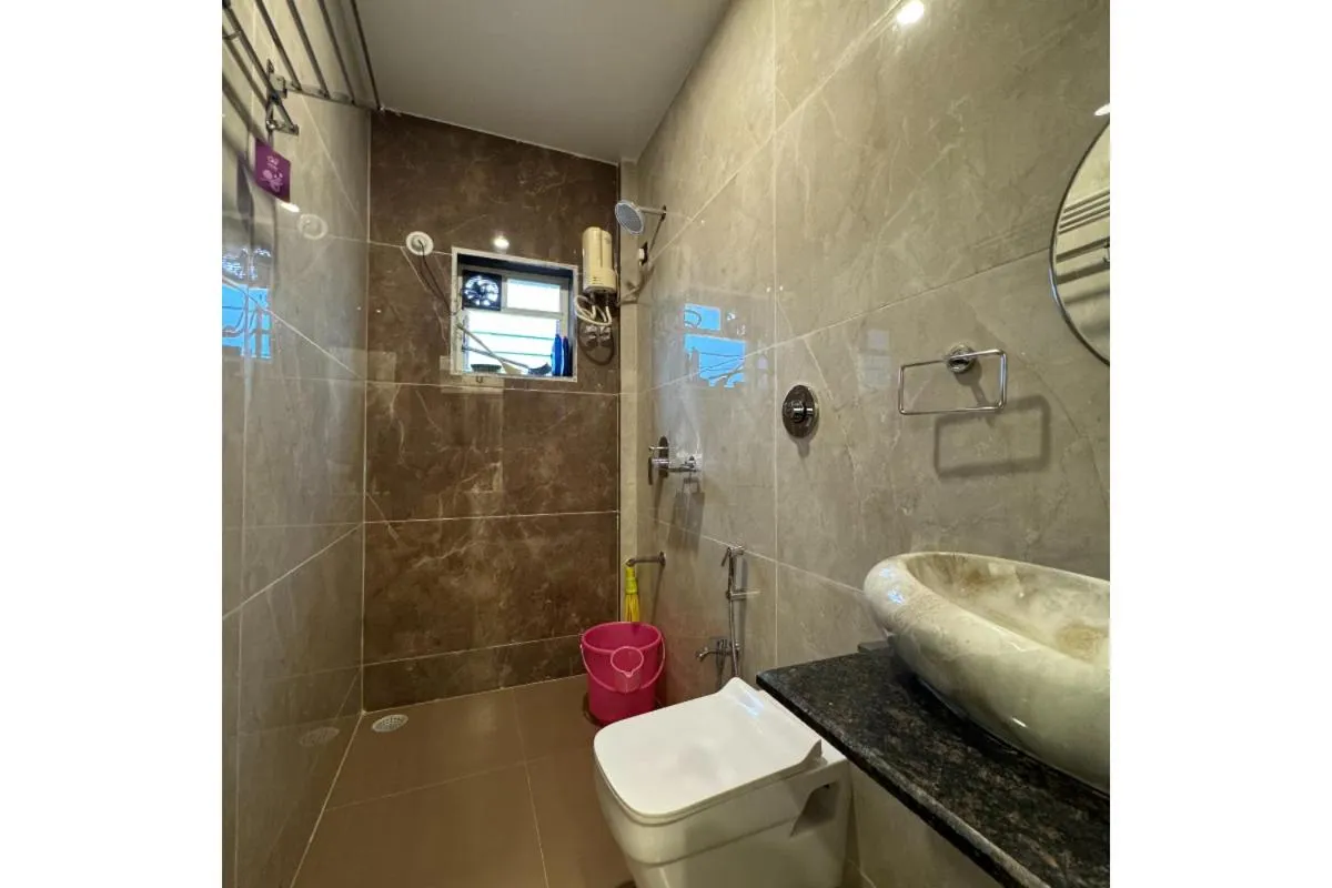 Hotel Sadhana Executive