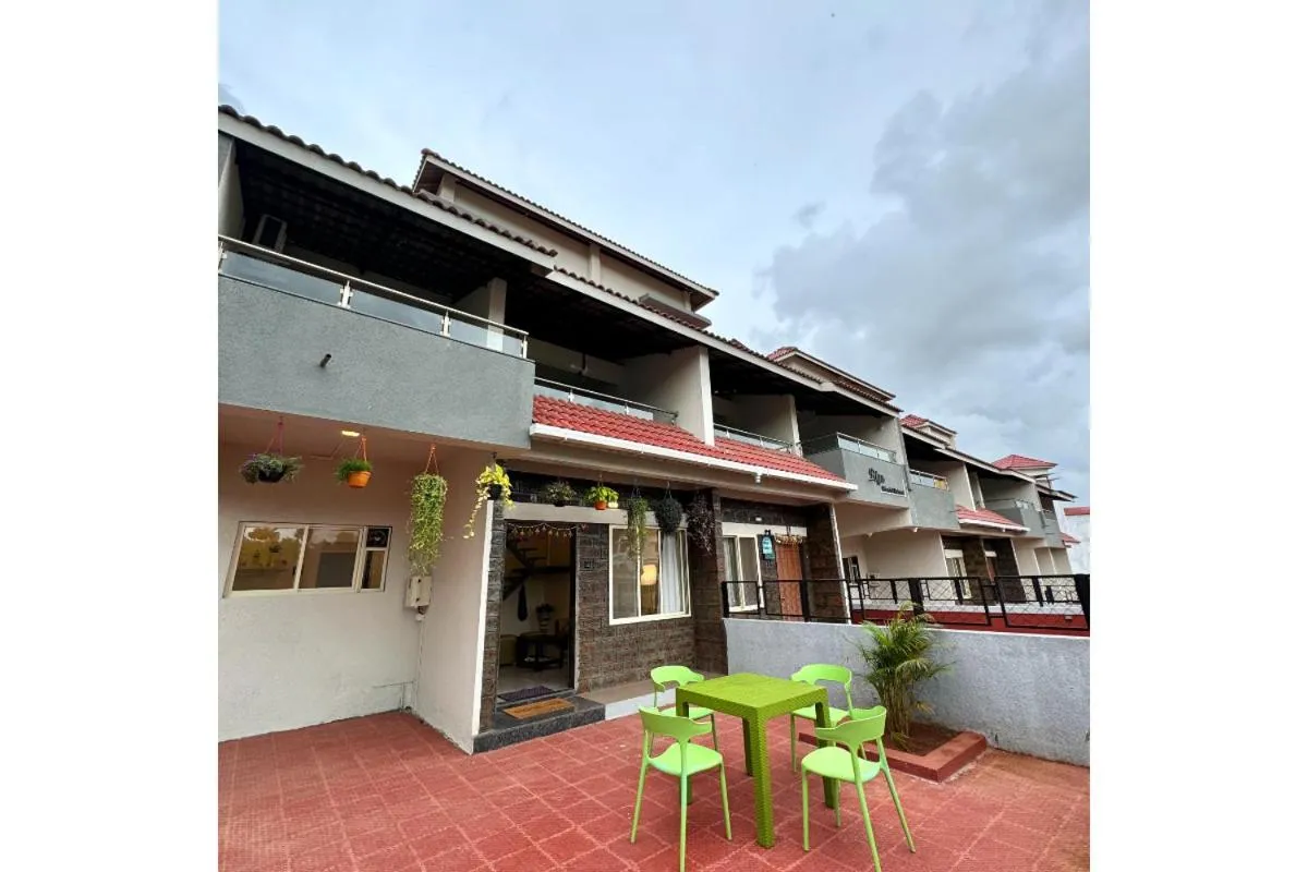 Hotel Sadhana Executive