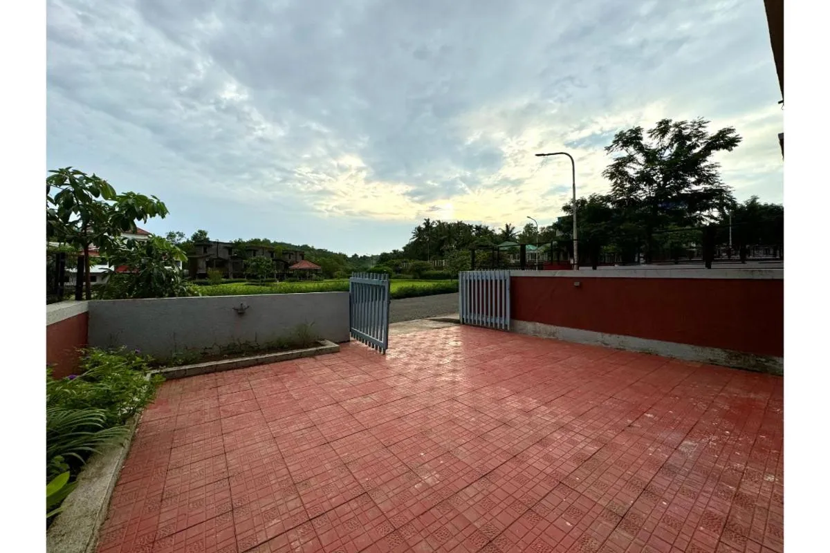 Hotel Sadhana Executive