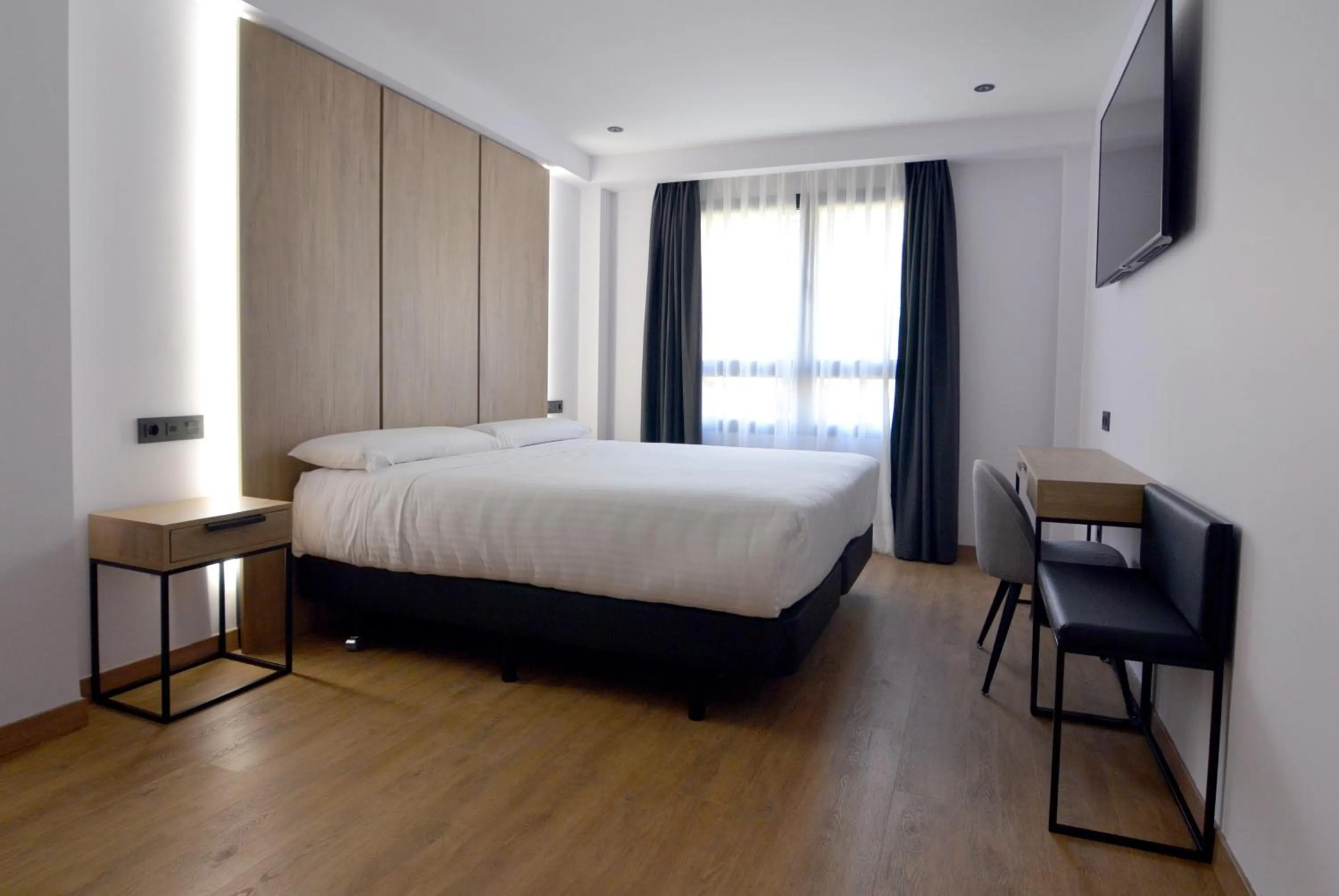 Photo of the whole room, Bed in UVE Marcenado