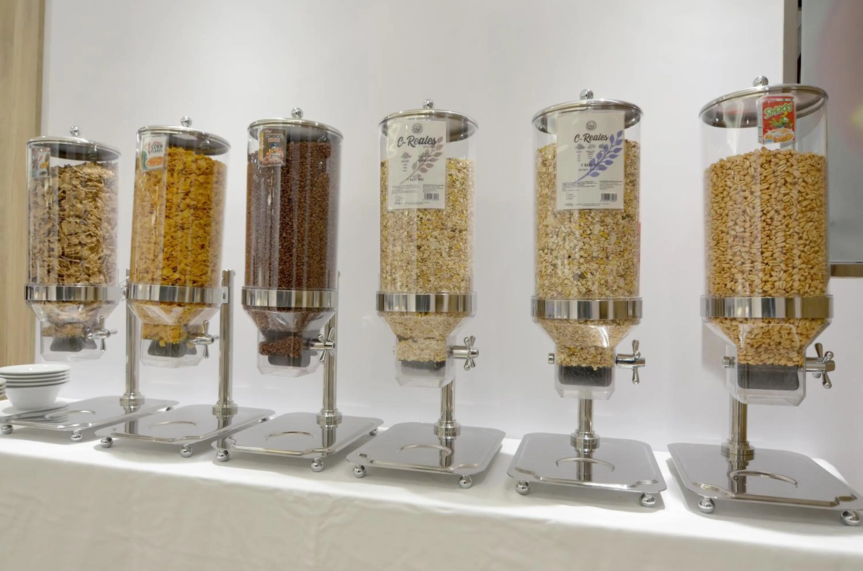 Buffet breakfast in UVE Marcenado