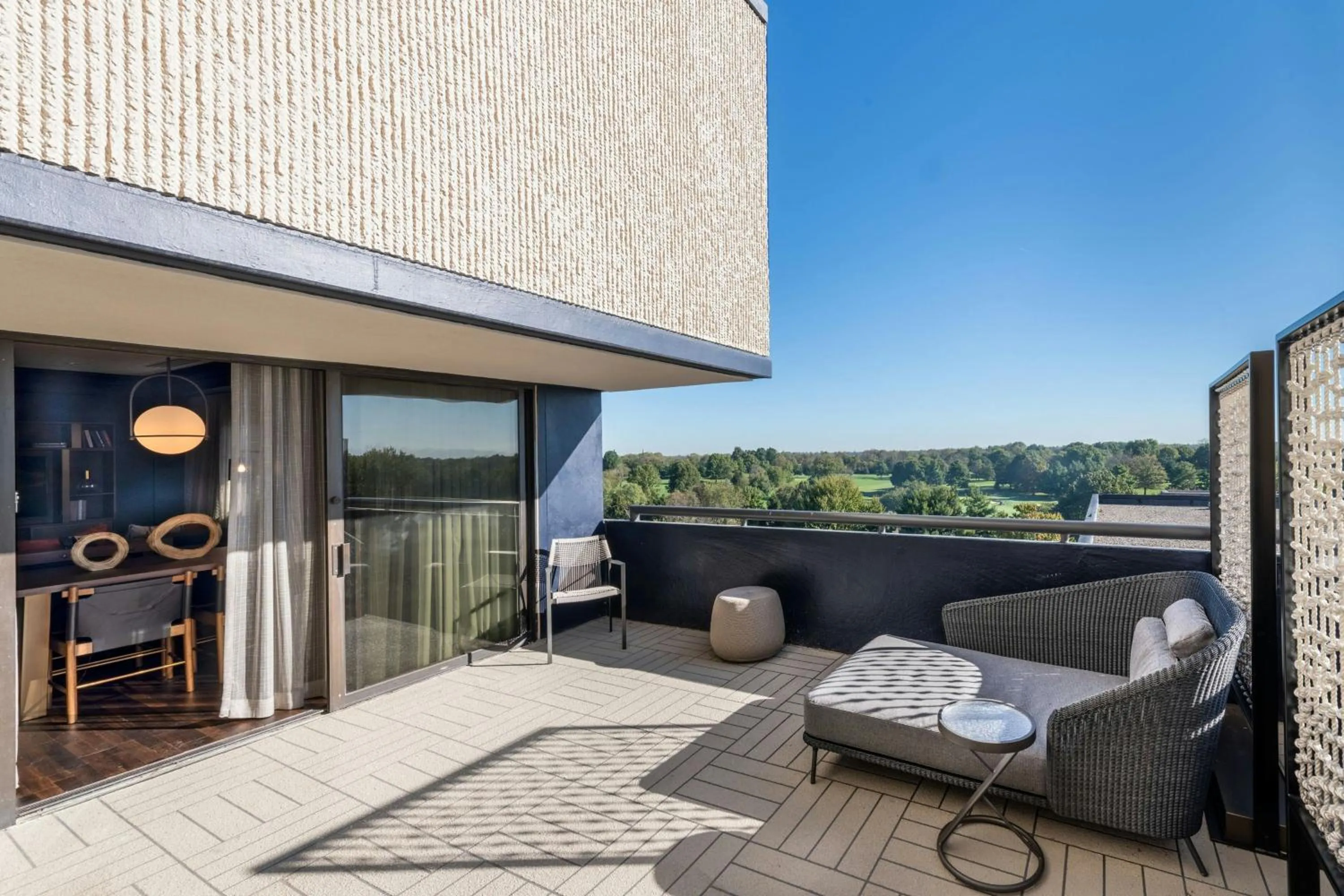 Photo of the whole room in Marriott Lexington Griffin Gate Golf Resort & Spa