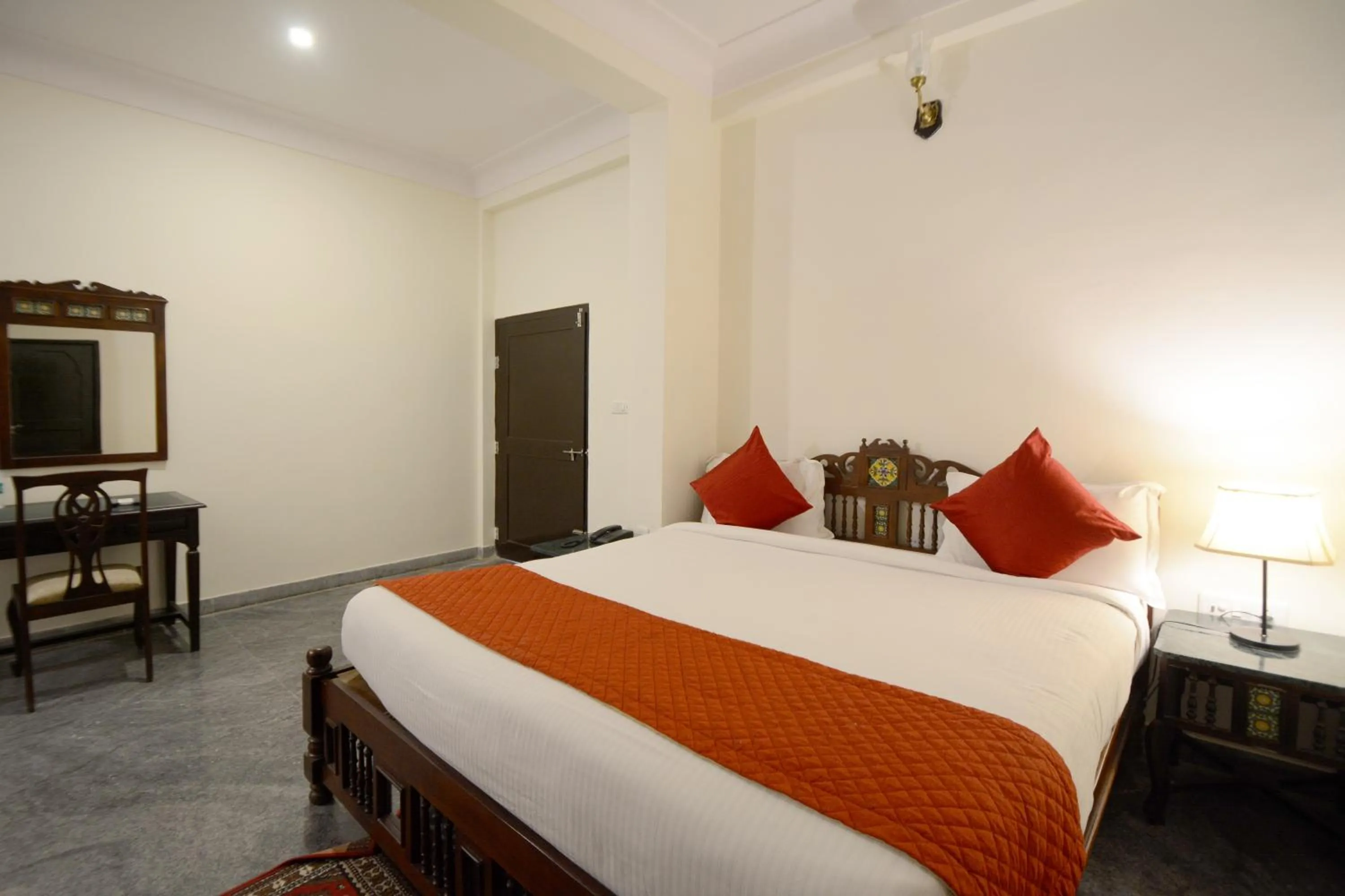 Bedroom in Moti Mahal - A Heritage Haveli