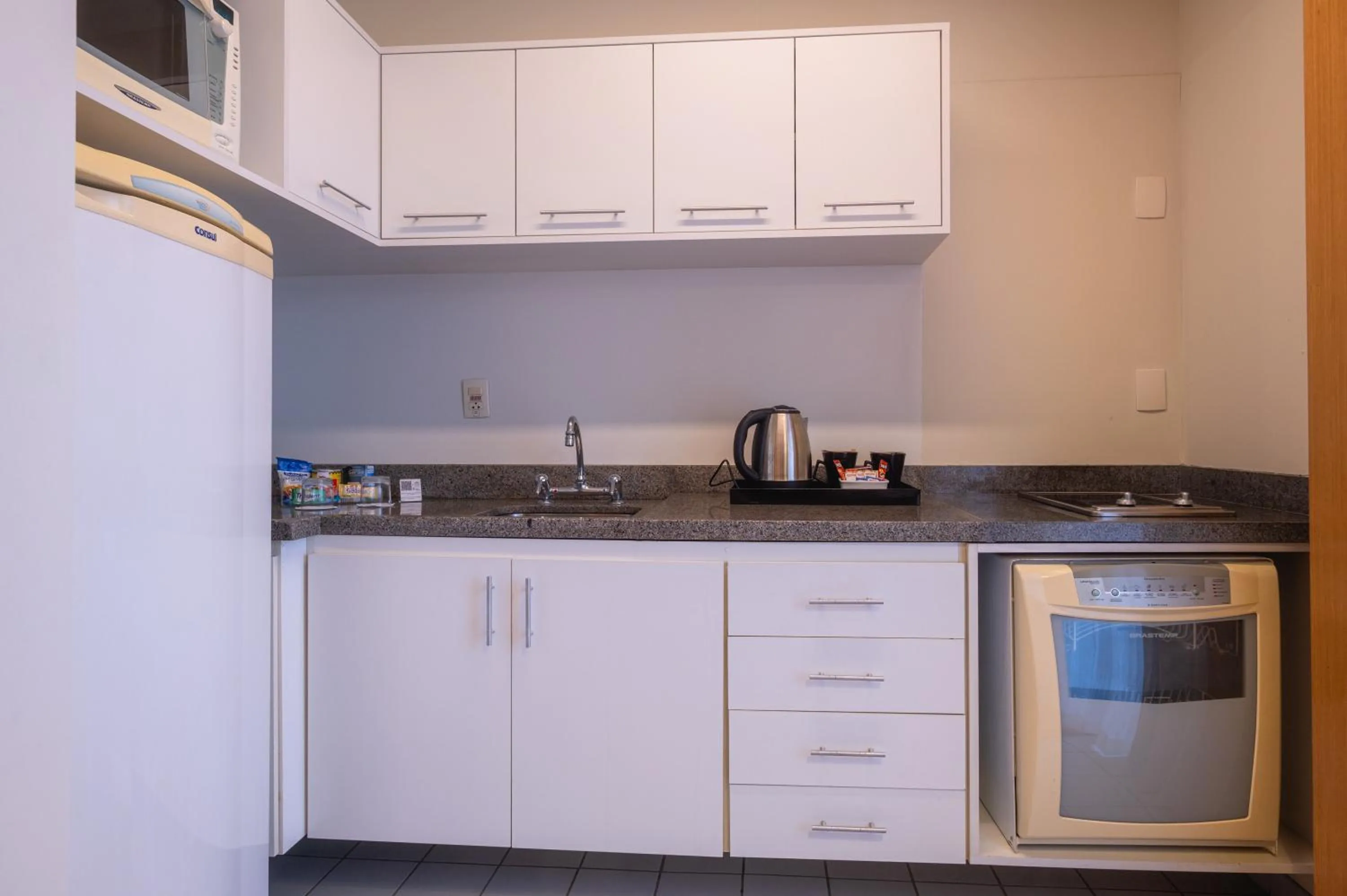 Coffee/tea facilities in eSuítes Congonhas by Atlantica