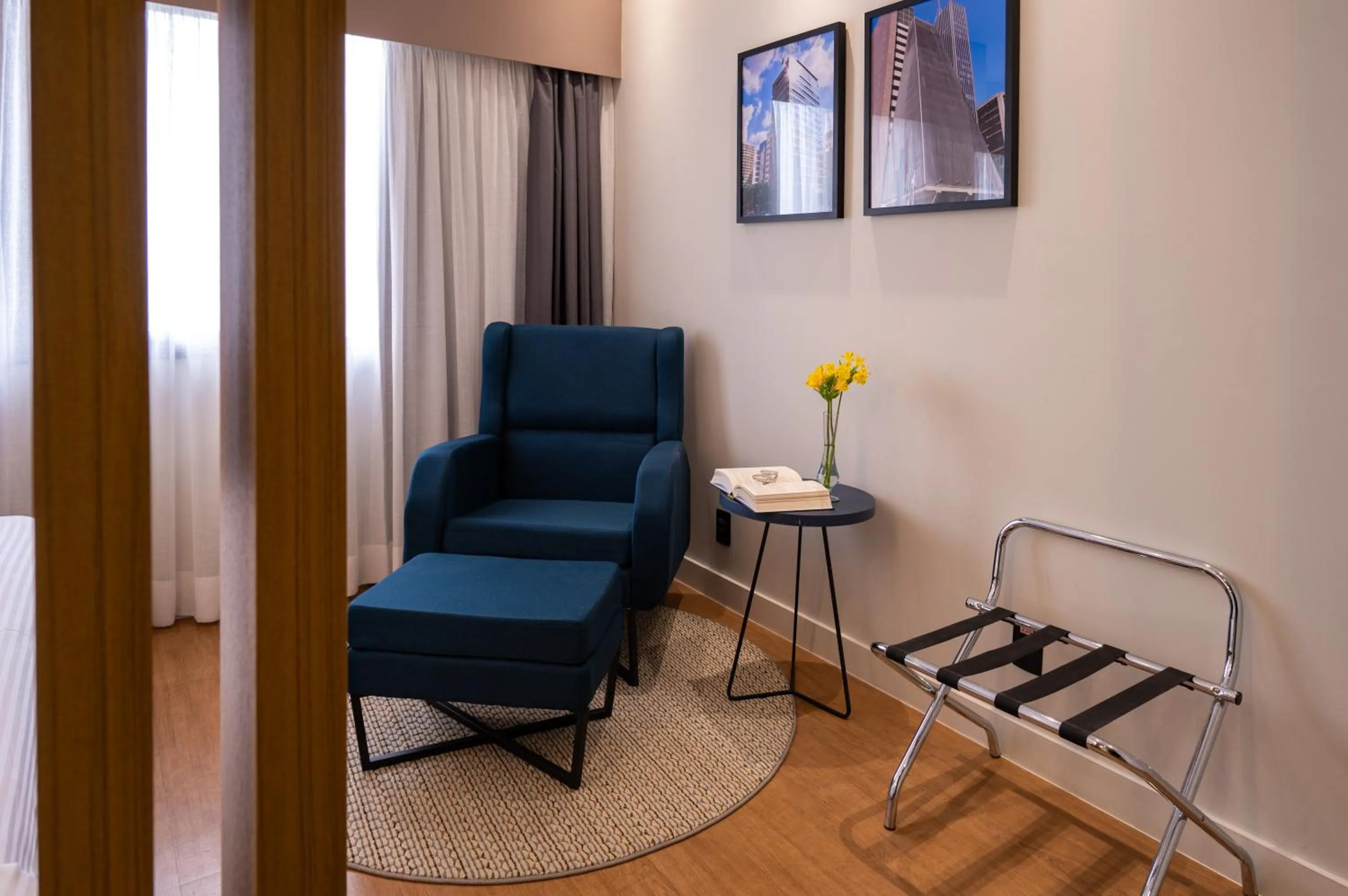 Living room in eSuítes Congonhas by Atlantica