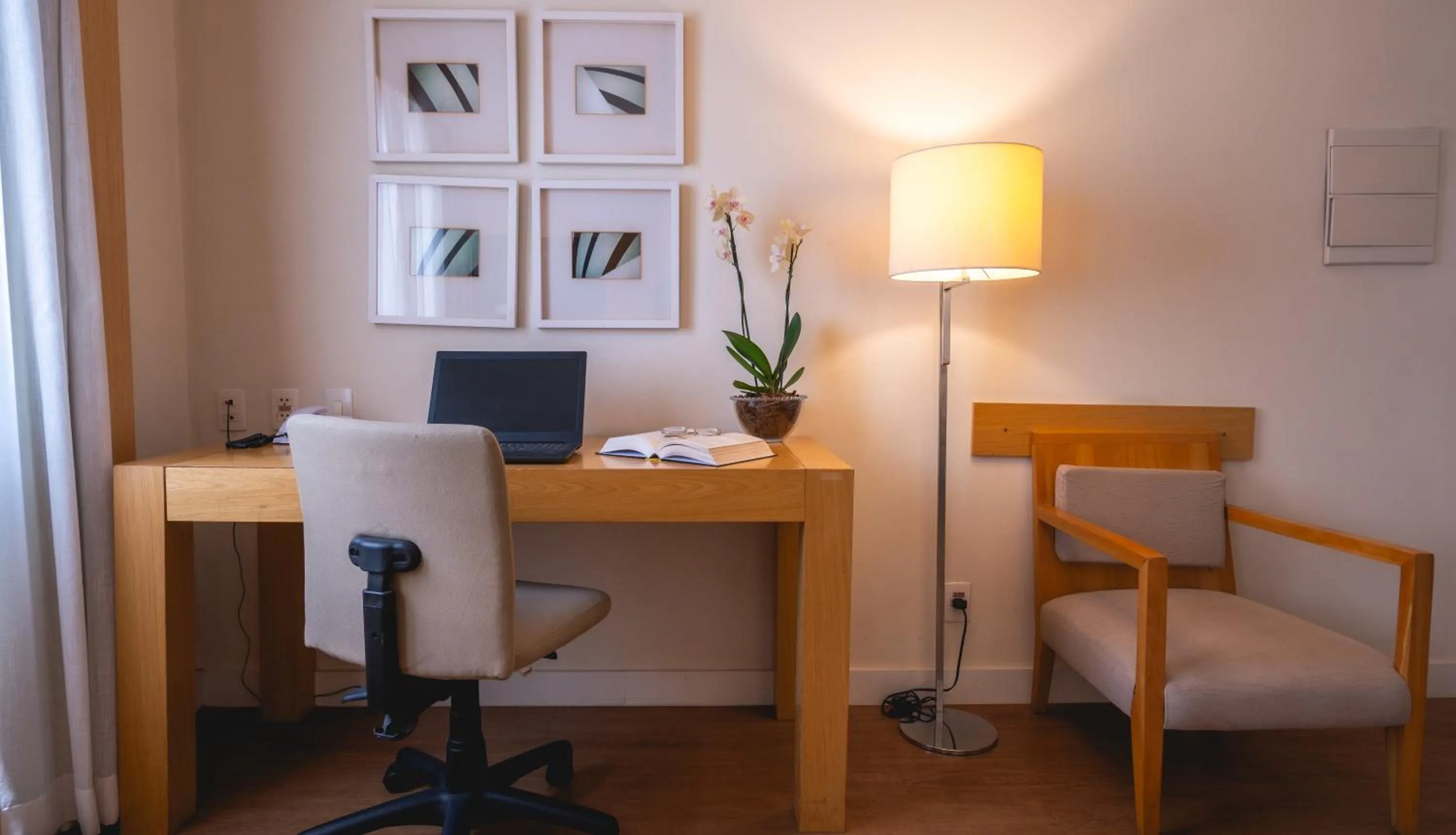 hair dresser in eSuítes Congonhas by Atlantica