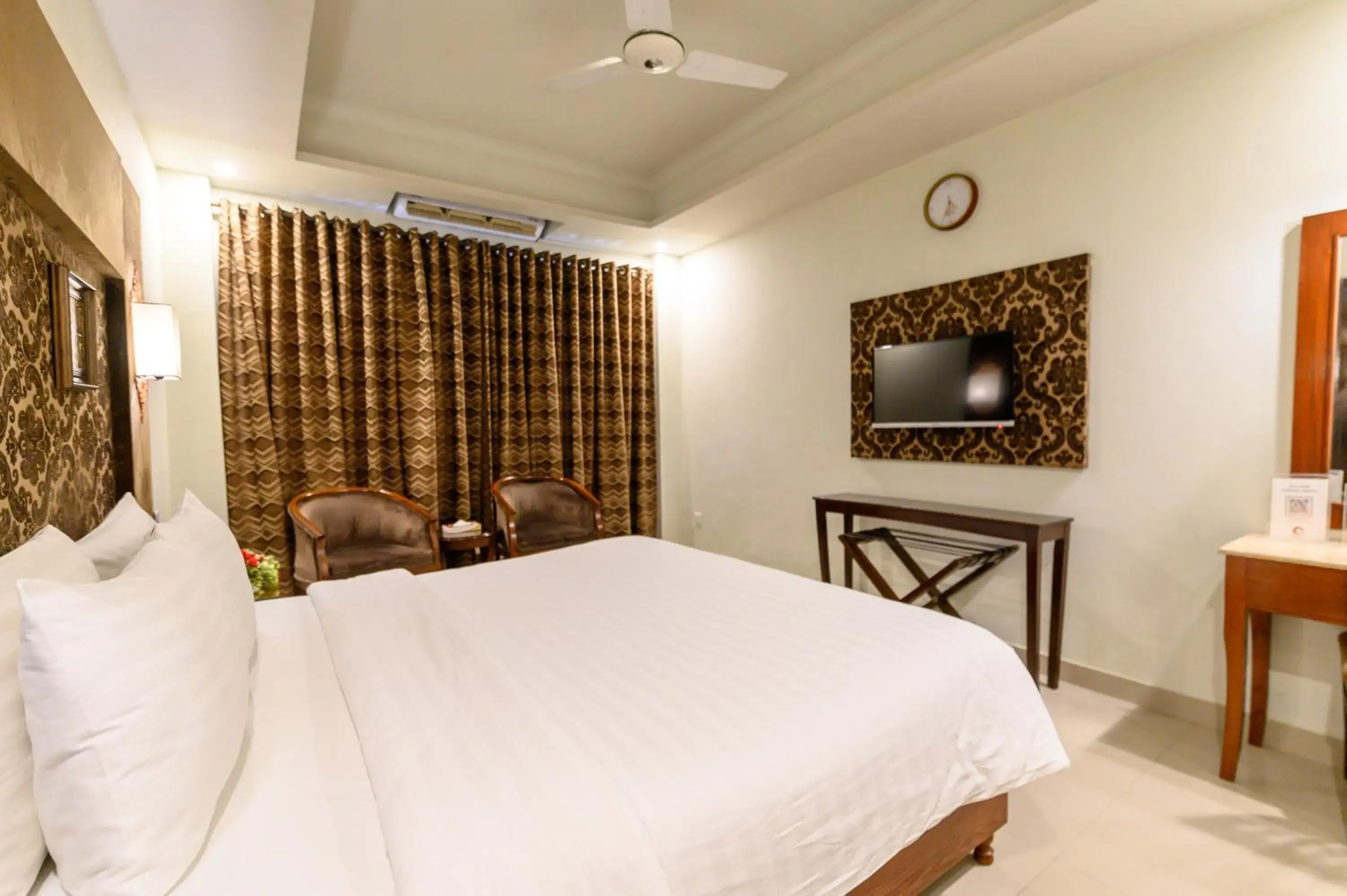 Executive Suite in Hotel One Jinnah, Islamabad Executive Suite in Hotel One Jinnah, Islamabad