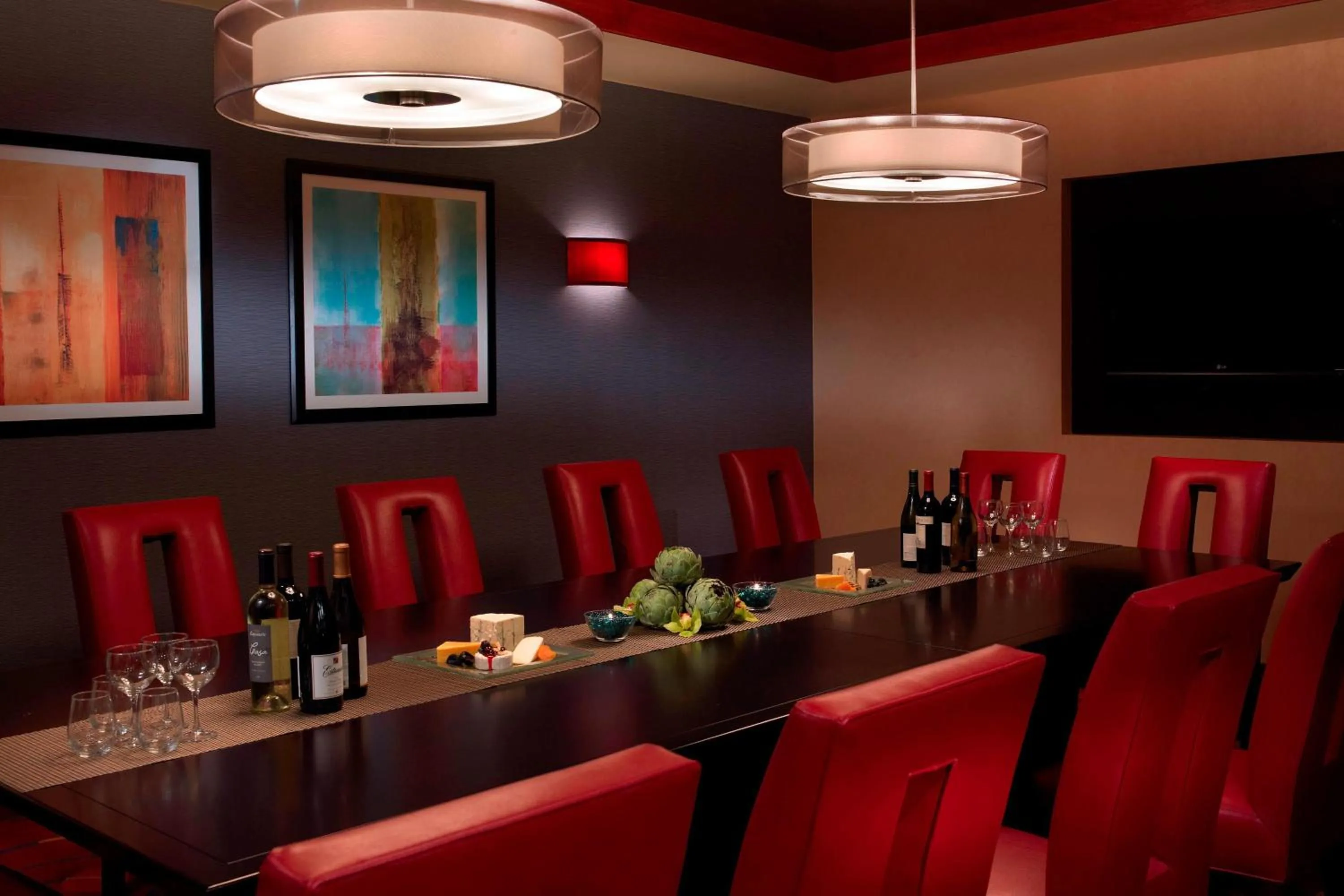 Restaurant/places to eat in Marriott Kansas City Overland Park